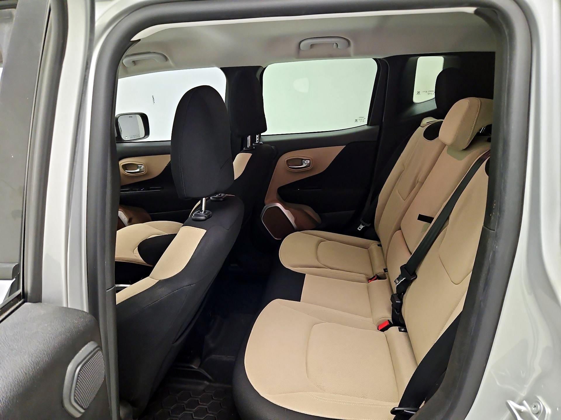 Thumbnail: 2015 Jeep Renegade - 19
