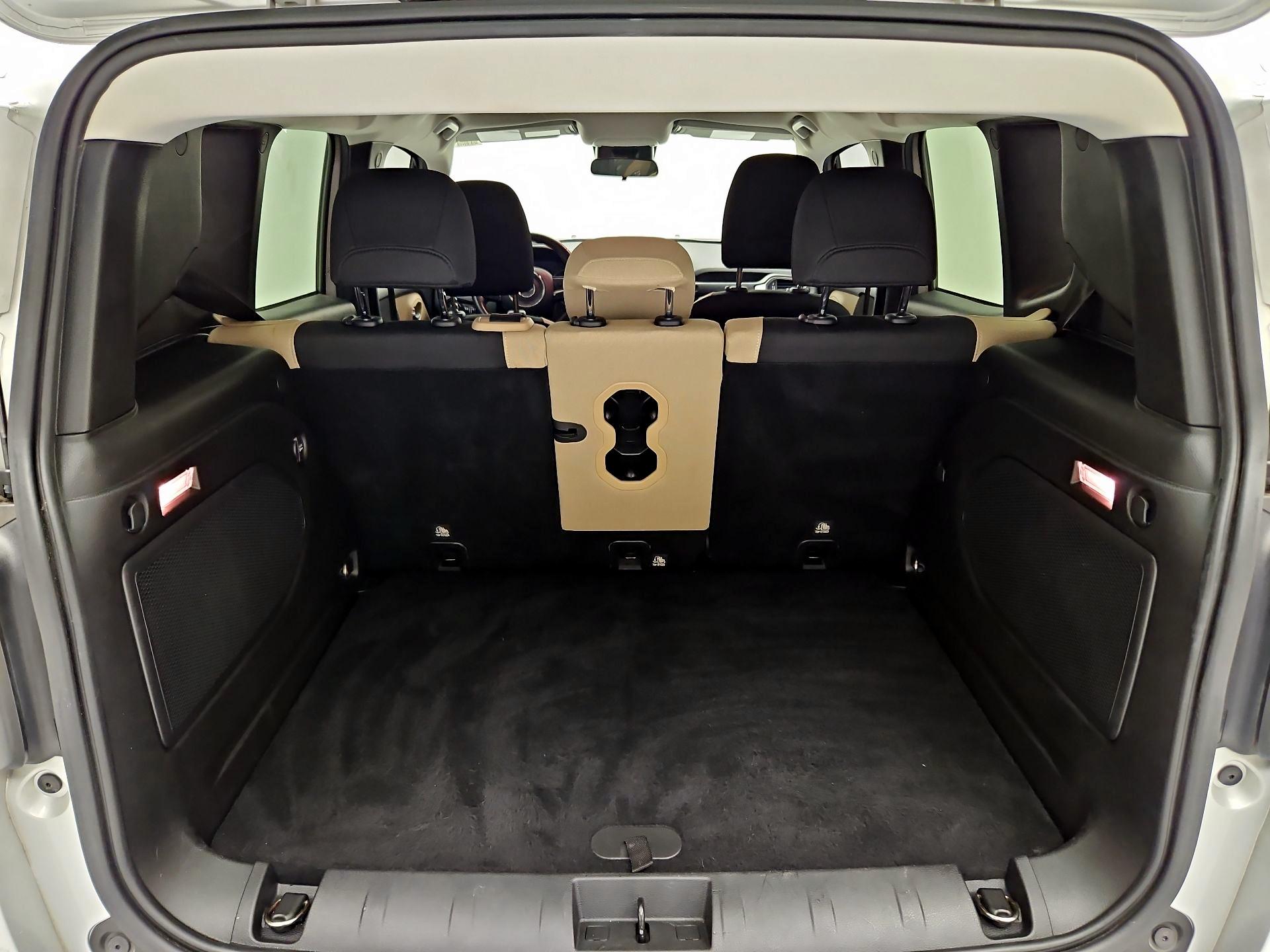 Thumbnail: 2015 Jeep Renegade - 20