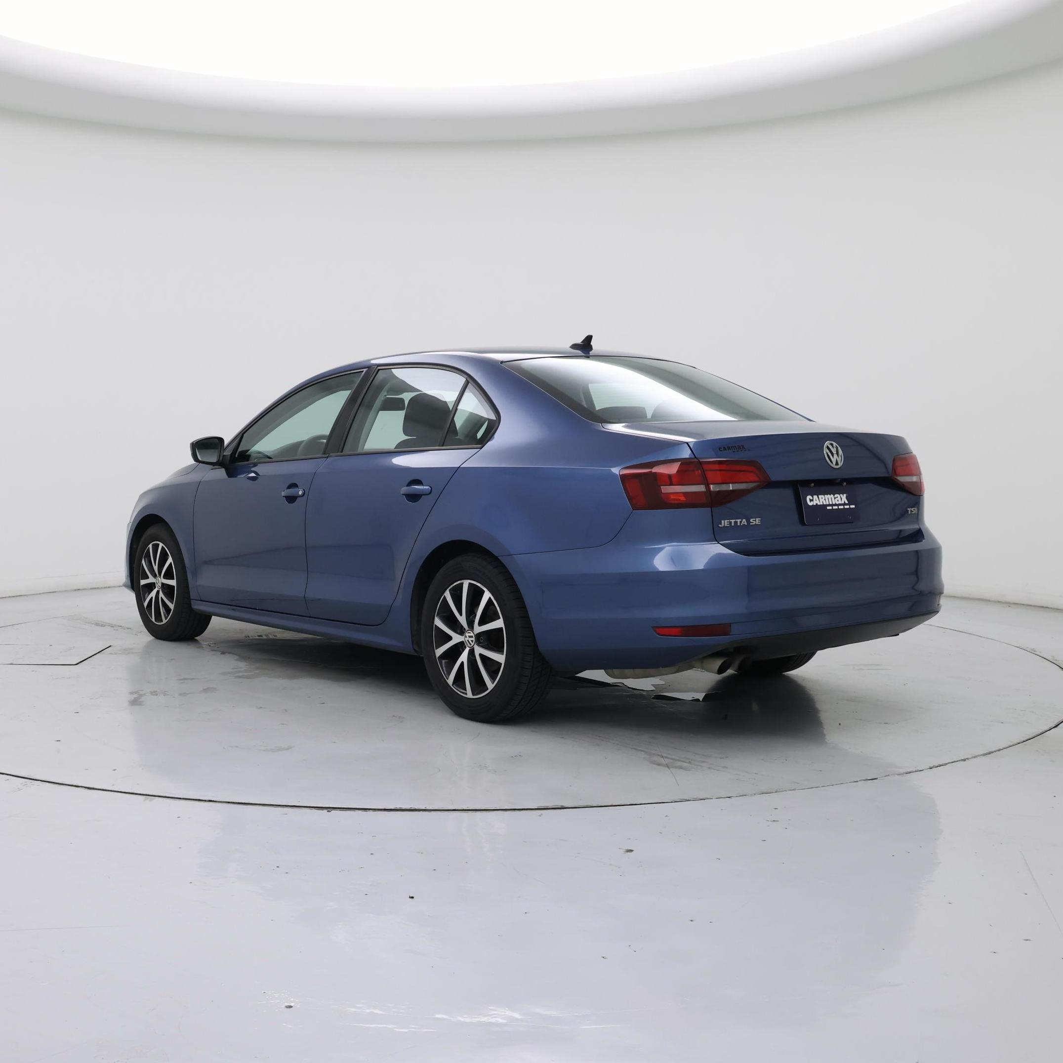 Thumbnail: 2016 Volkswagen Jetta - 2