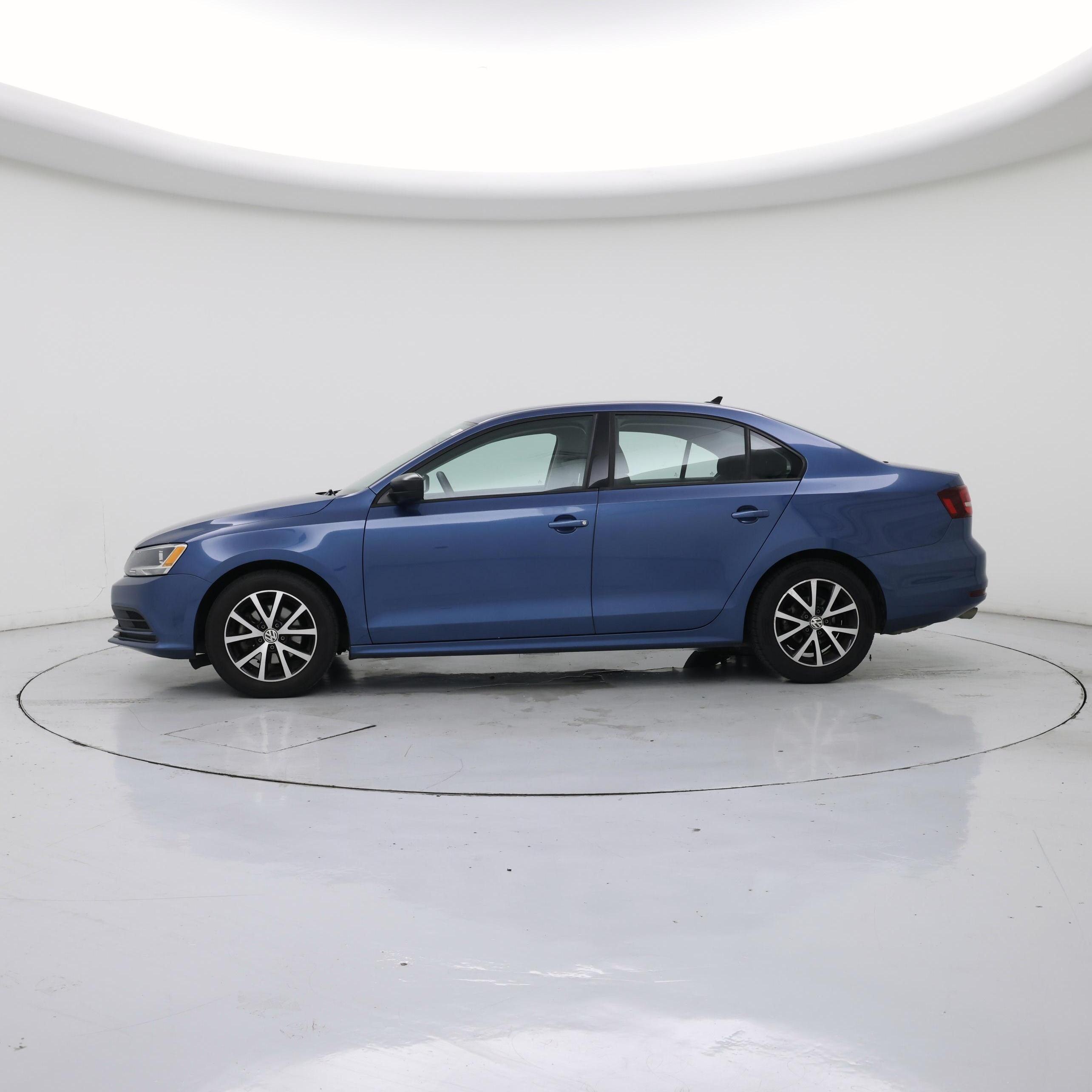 Thumbnail: 2016 Volkswagen Jetta - 3