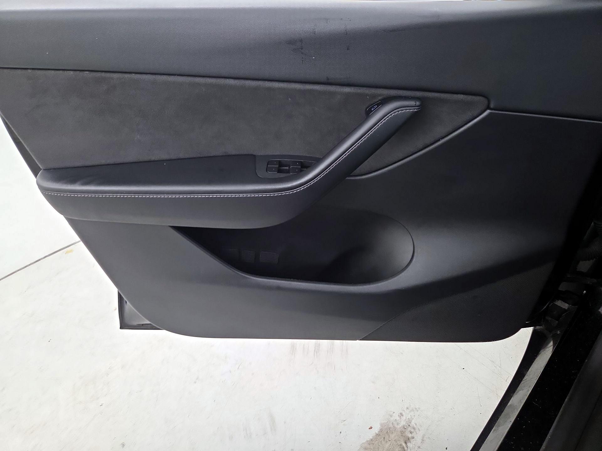 Thumbnail: 2021 Tesla Model Y - 12