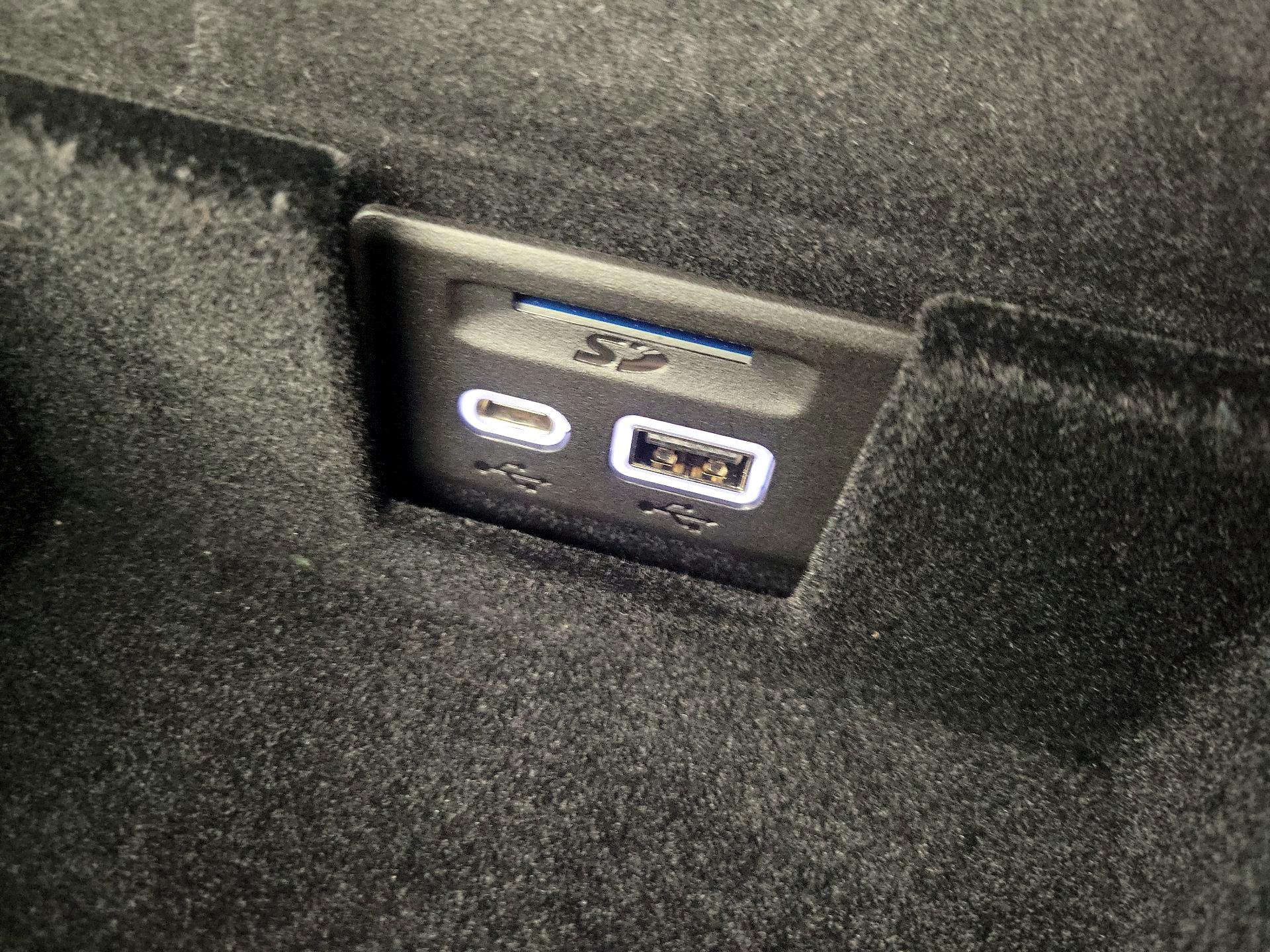 Thumbnail: 2021 Cadillac XT5 - 18