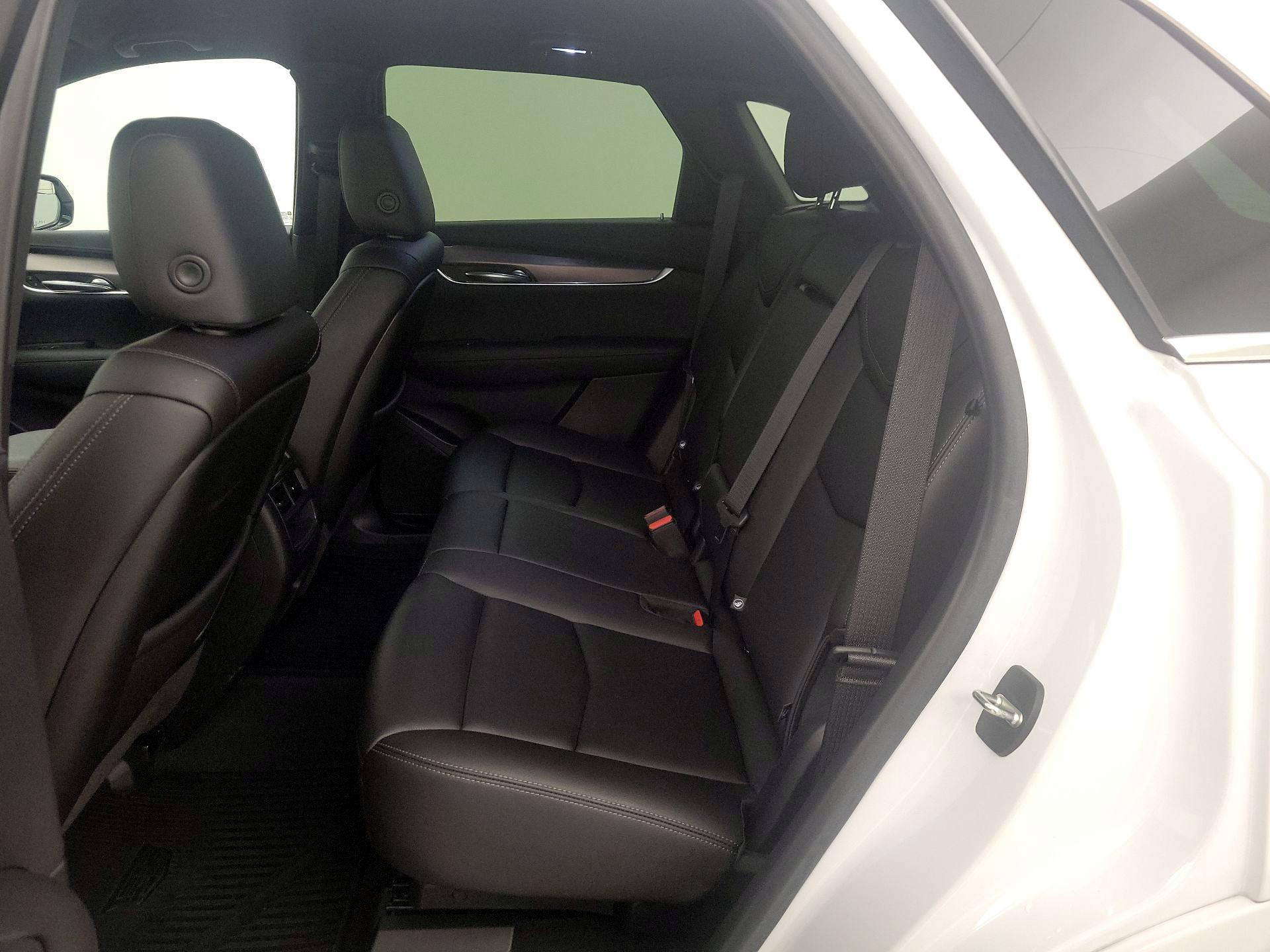 Thumbnail: 2021 Cadillac XT5 - 19