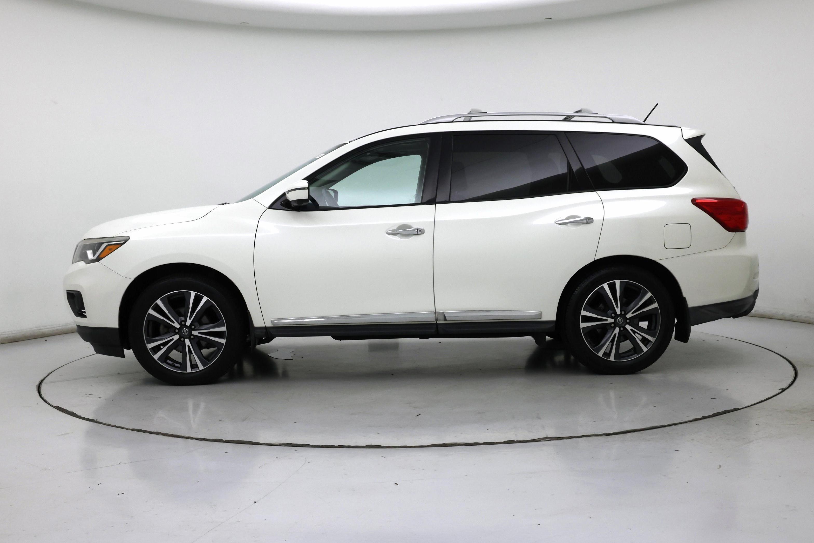 Thumbnail: 2018 Nissan Pathfinder - 3