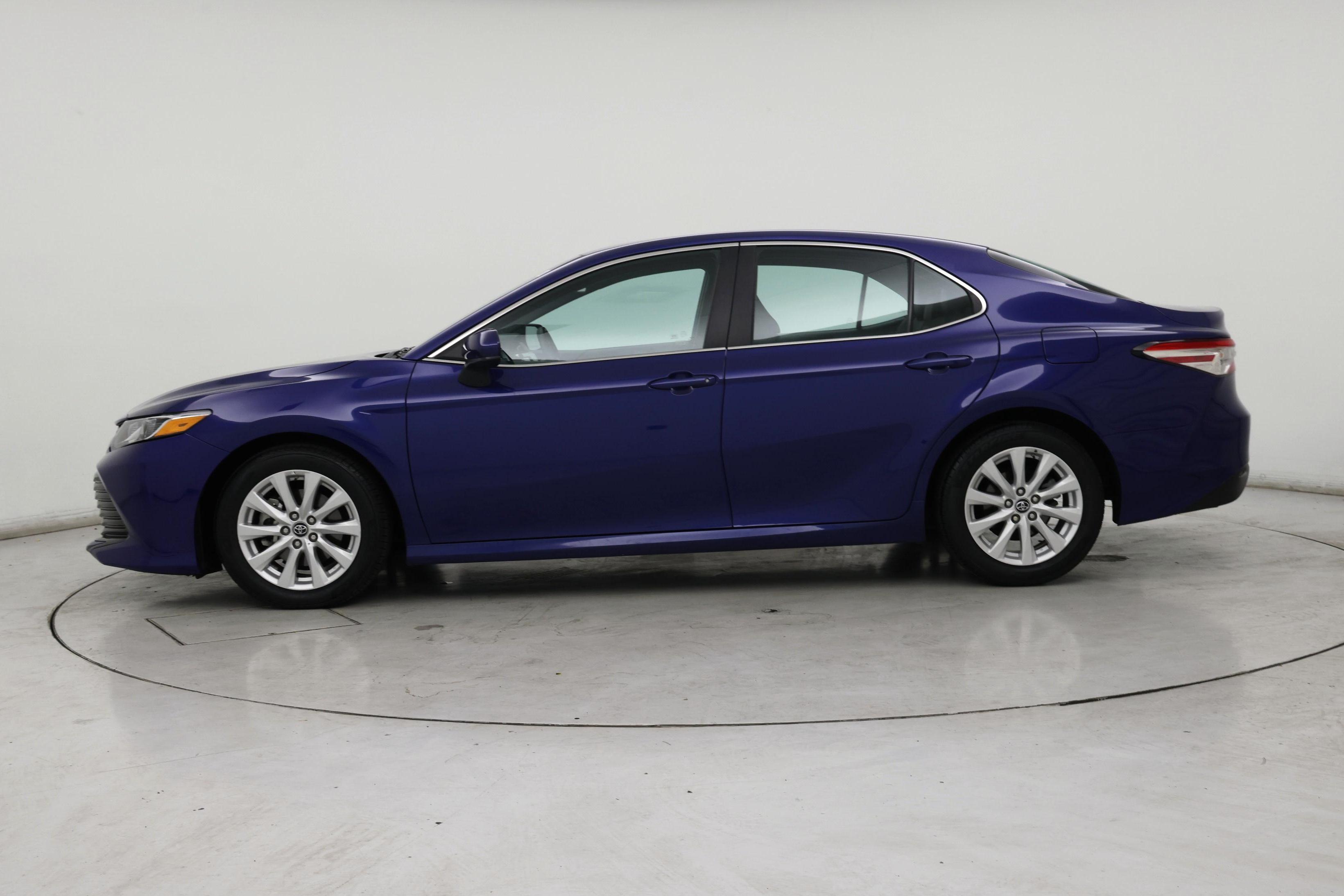 Thumbnail: 2018 Toyota Camry - 3