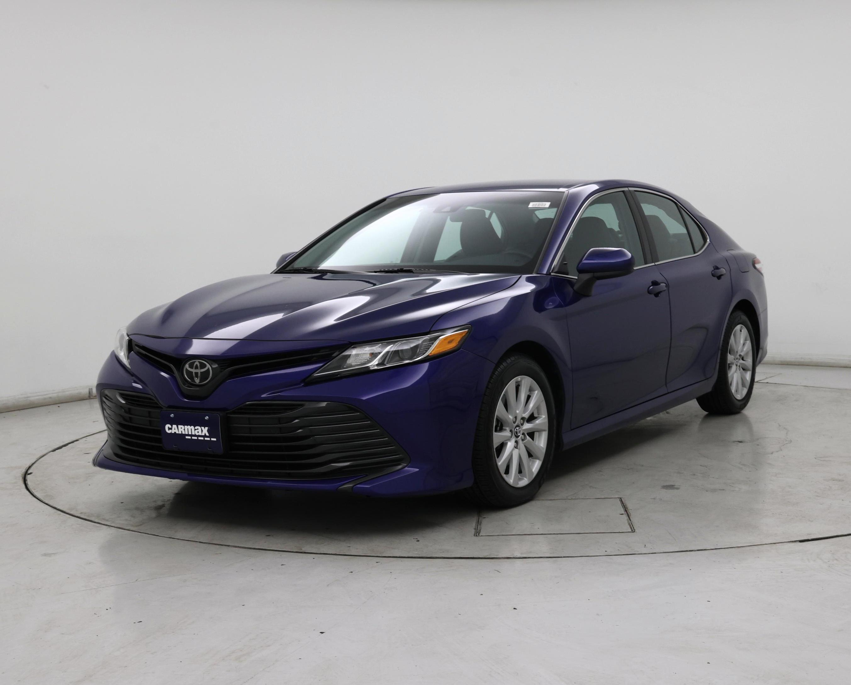 Thumbnail: 2018 Toyota Camry - 4