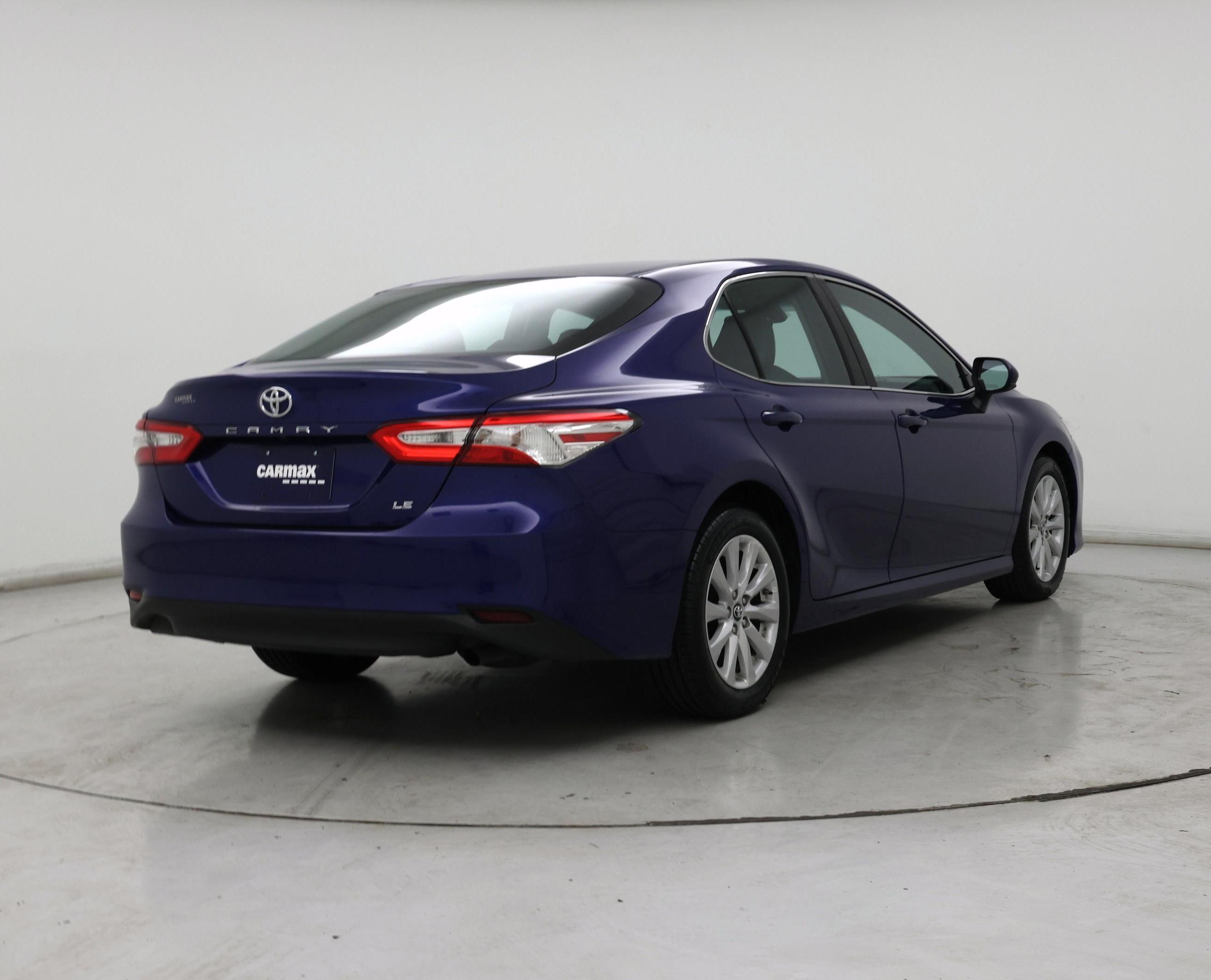 Thumbnail: 2018 Toyota Camry - 8