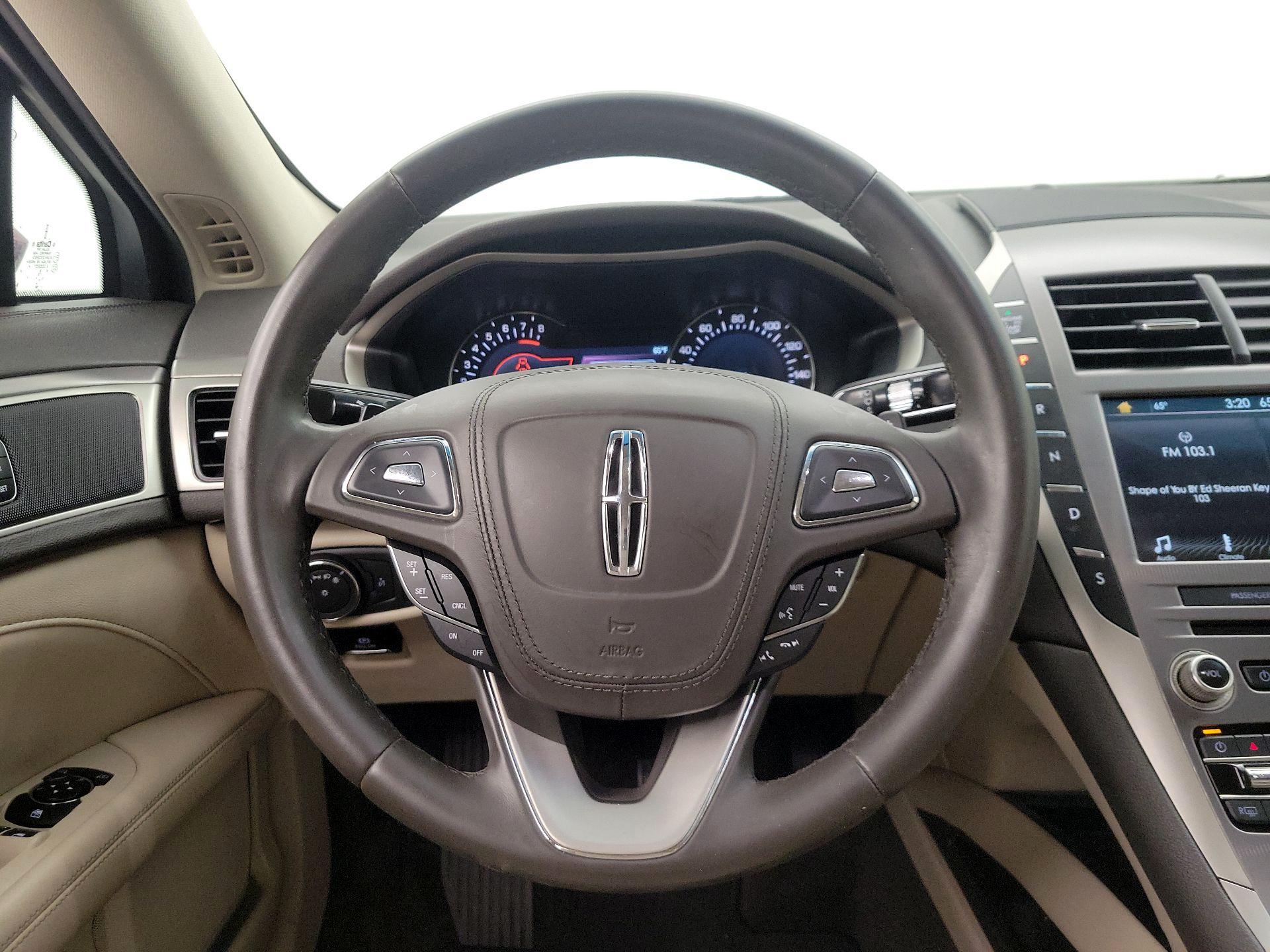 Thumbnail: 2017 Lincoln MKZ - 10