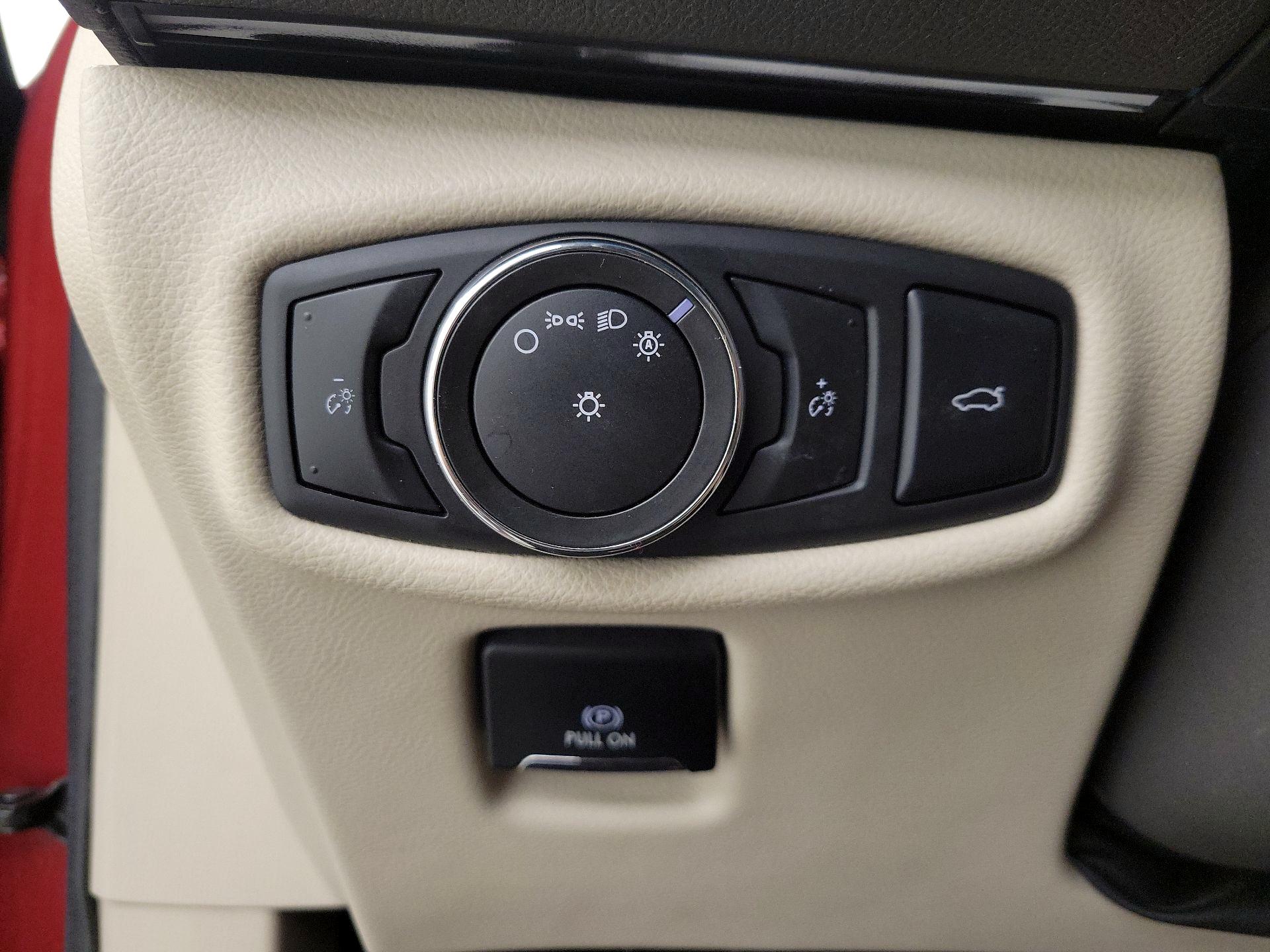 Thumbnail: 2017 Lincoln MKZ - 13