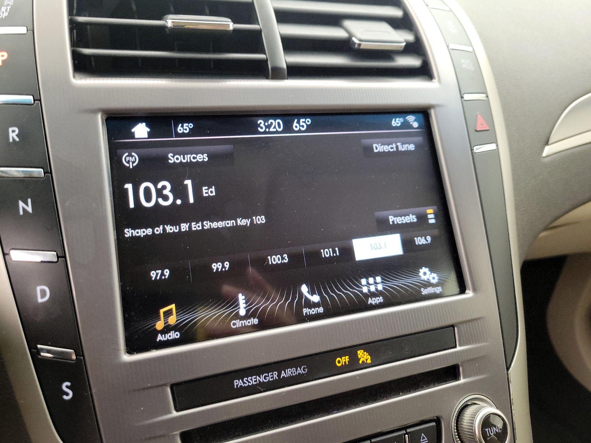 Thumbnail: 2017 Lincoln MKZ - 15