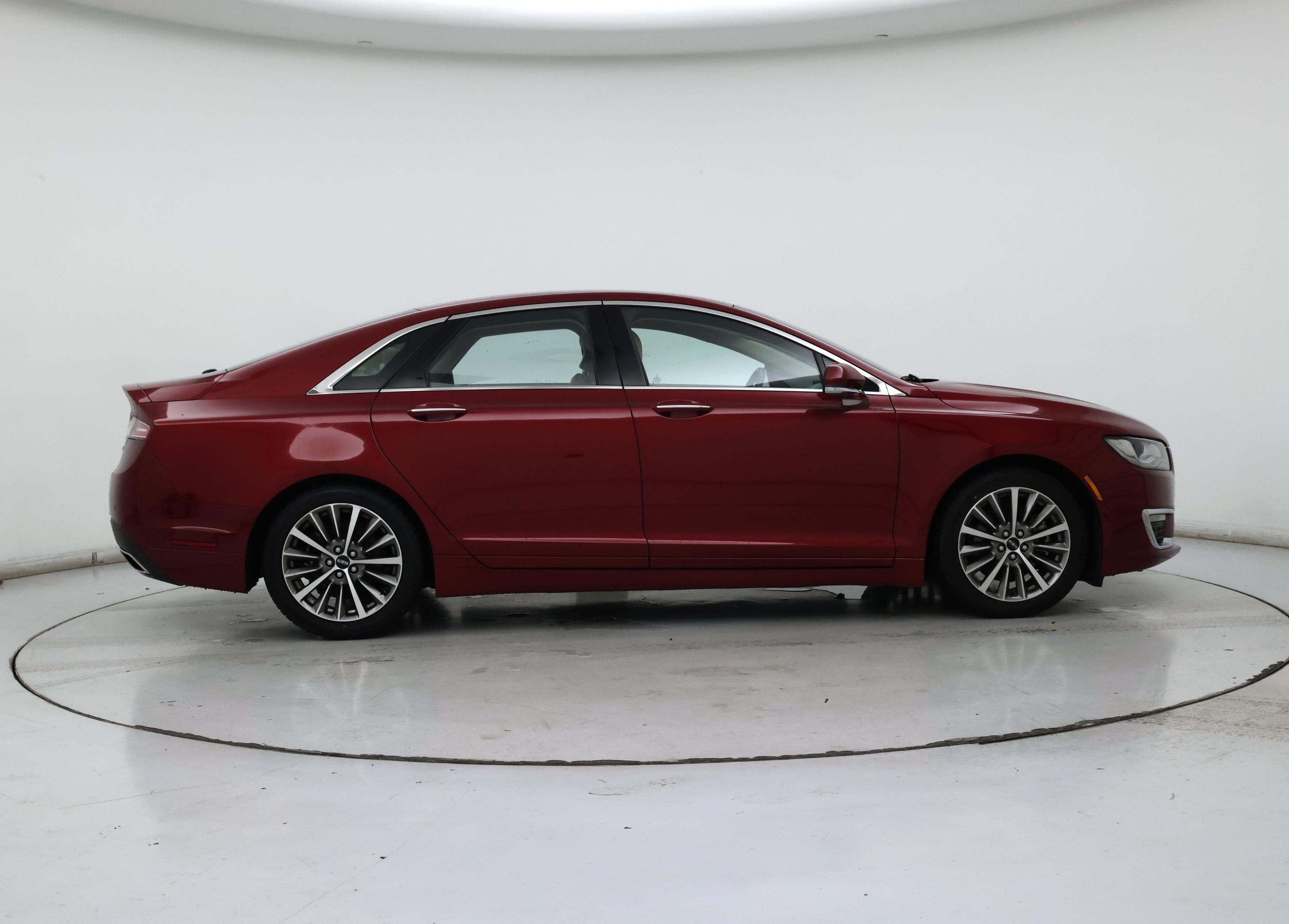 Thumbnail: 2017 Lincoln MKZ - 7