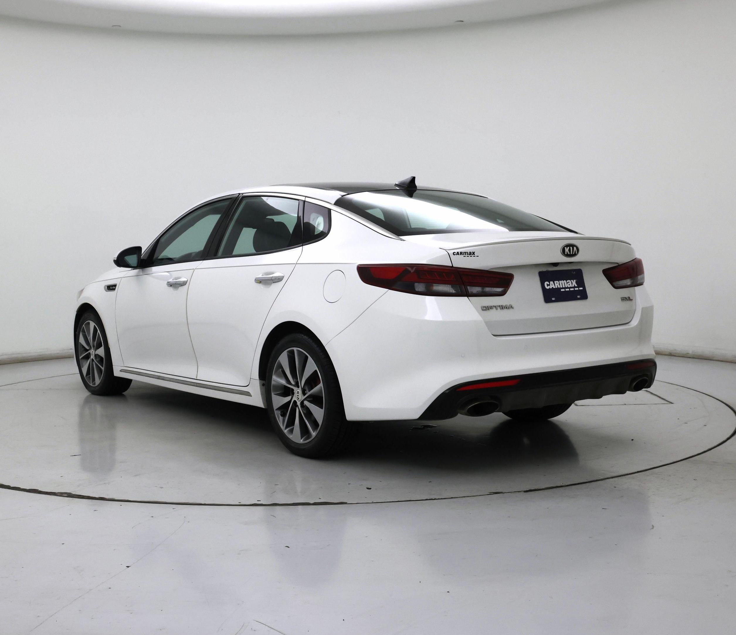 Thumbnail: 2016 Kia Optima - 2