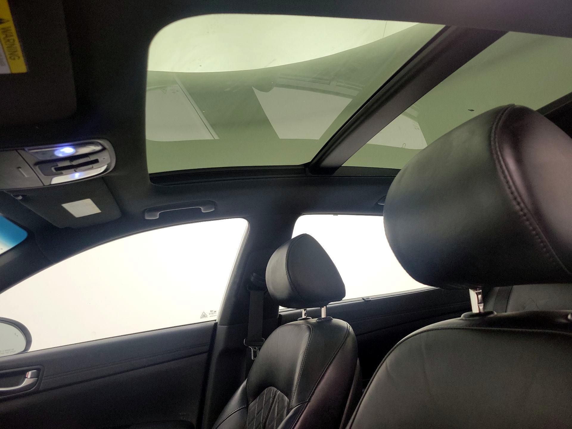 Thumbnail: 2016 Kia Optima - 20