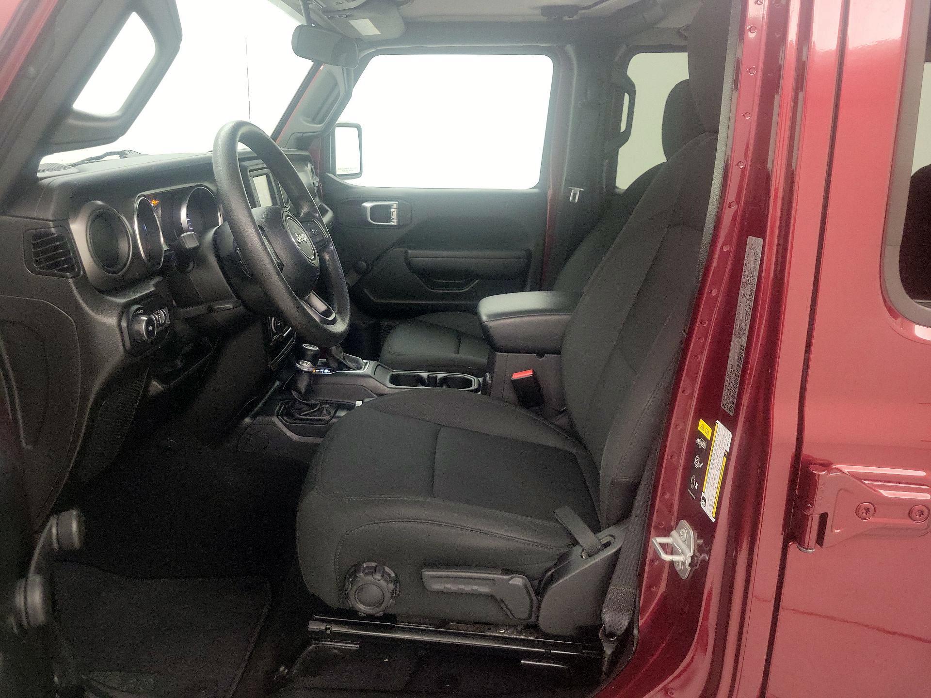 Thumbnail: 2021 Jeep Wrangler - 11
