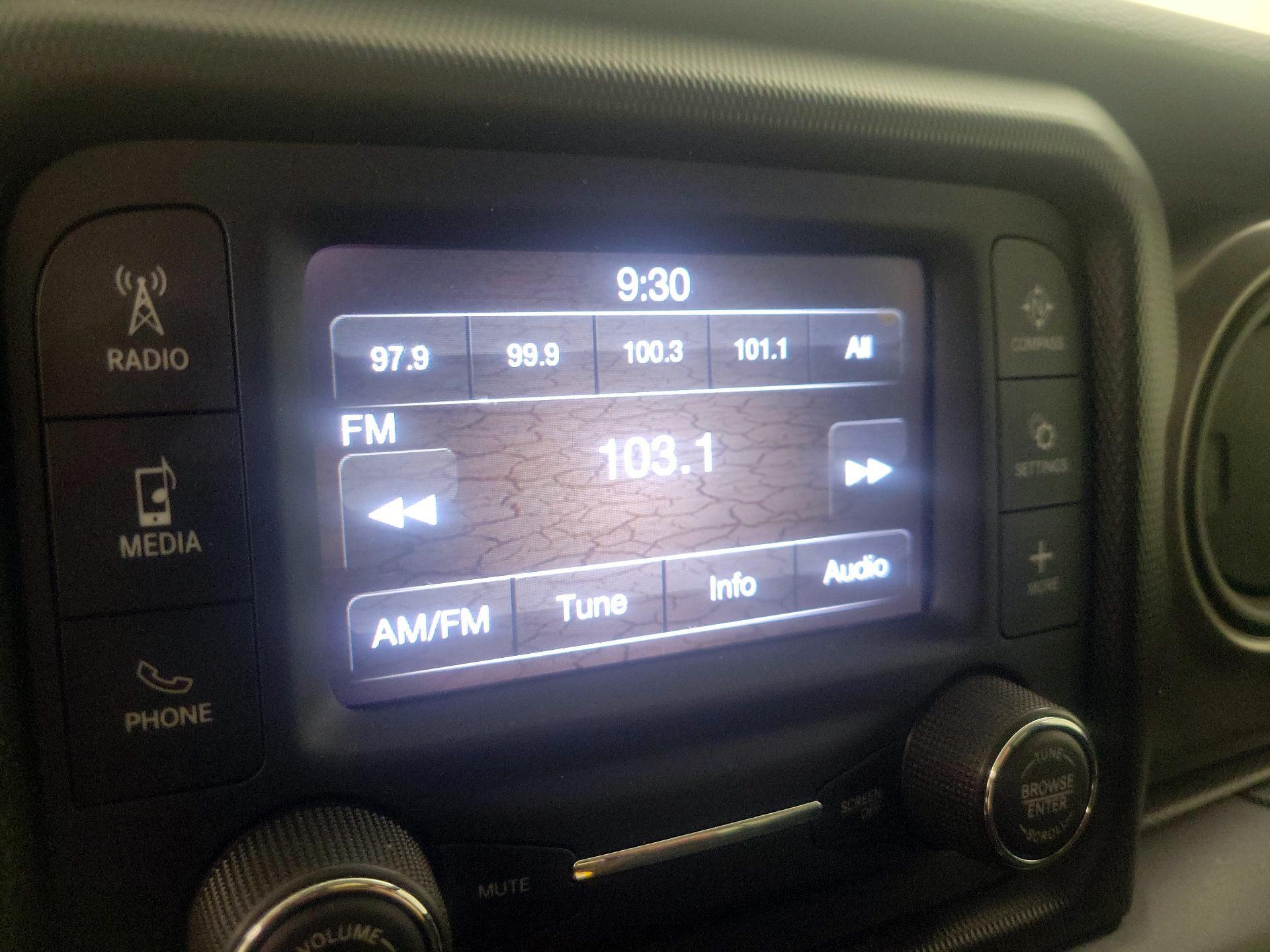 Thumbnail: 2021 Jeep Wrangler - 15