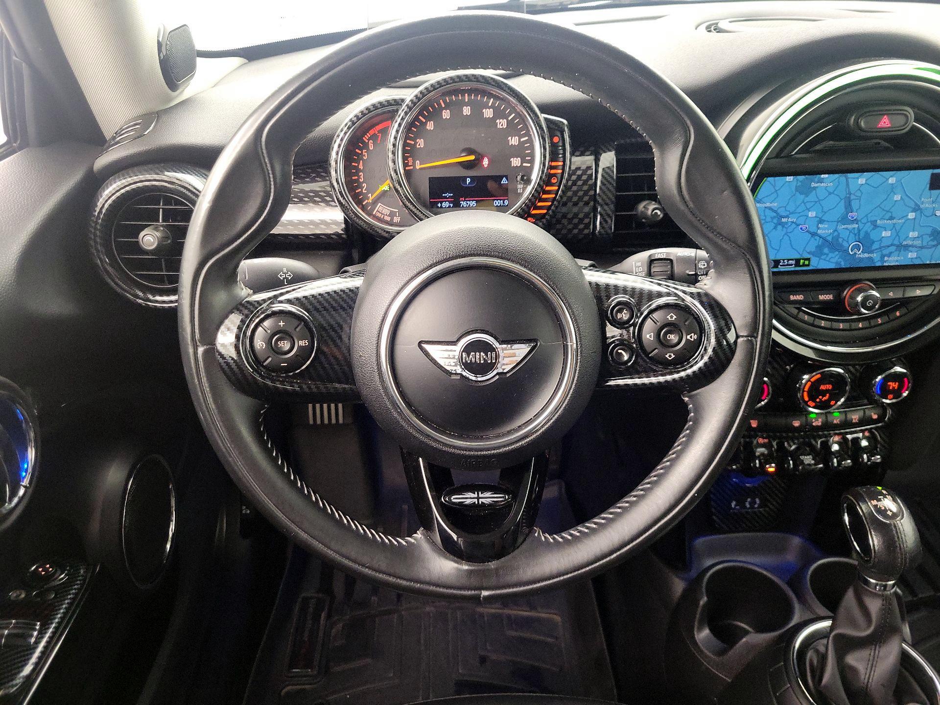 Thumbnail: 2015 MINI Cooper Hardtop - 10