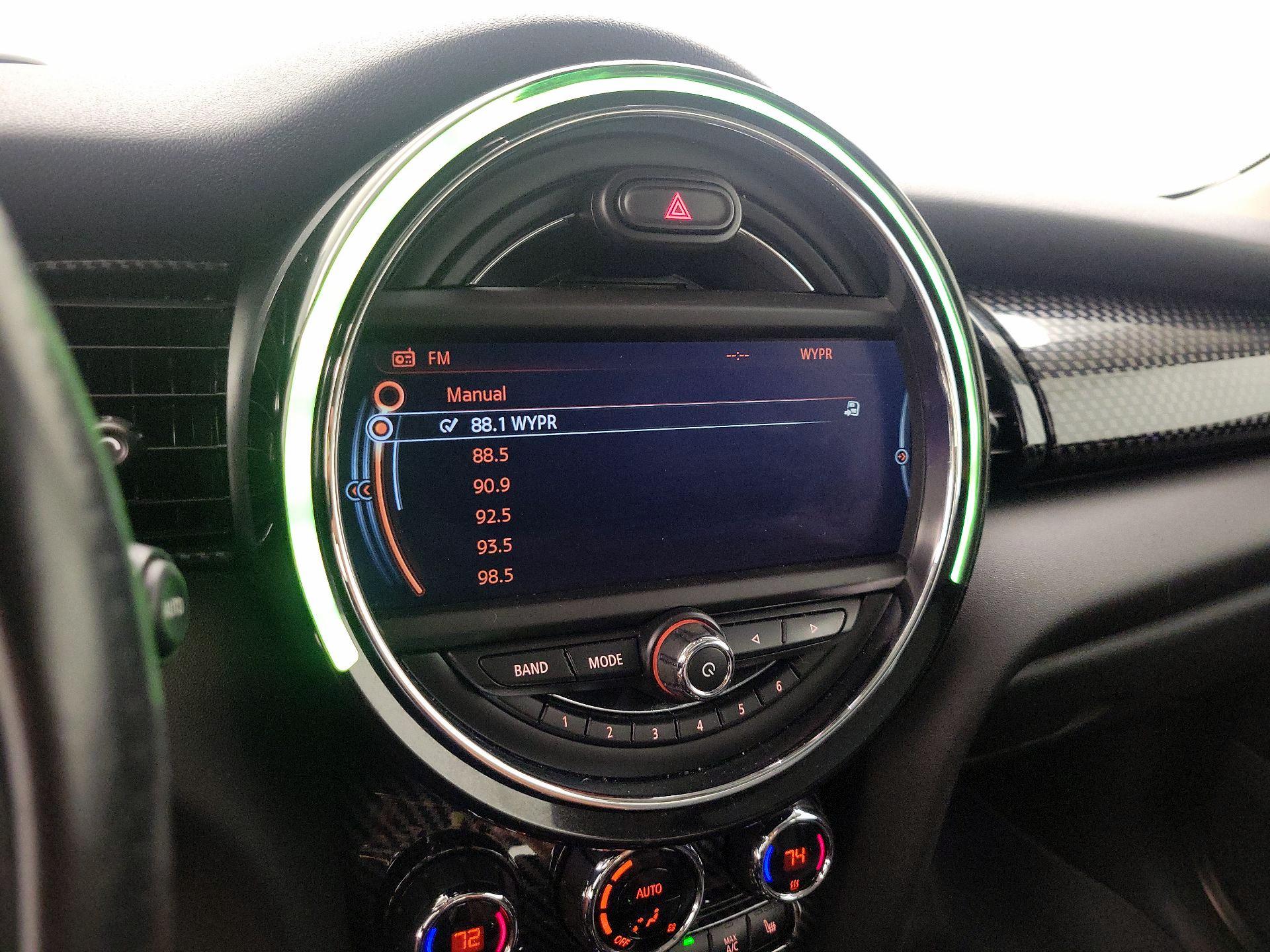 Thumbnail: 2015 MINI Cooper Hardtop - 16