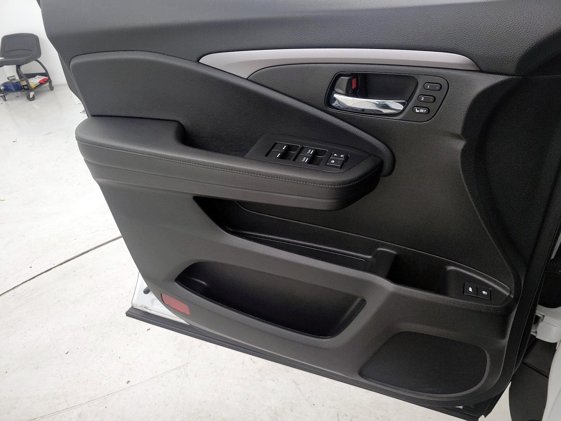 Thumbnail: 2022 Honda Pilot - 12
