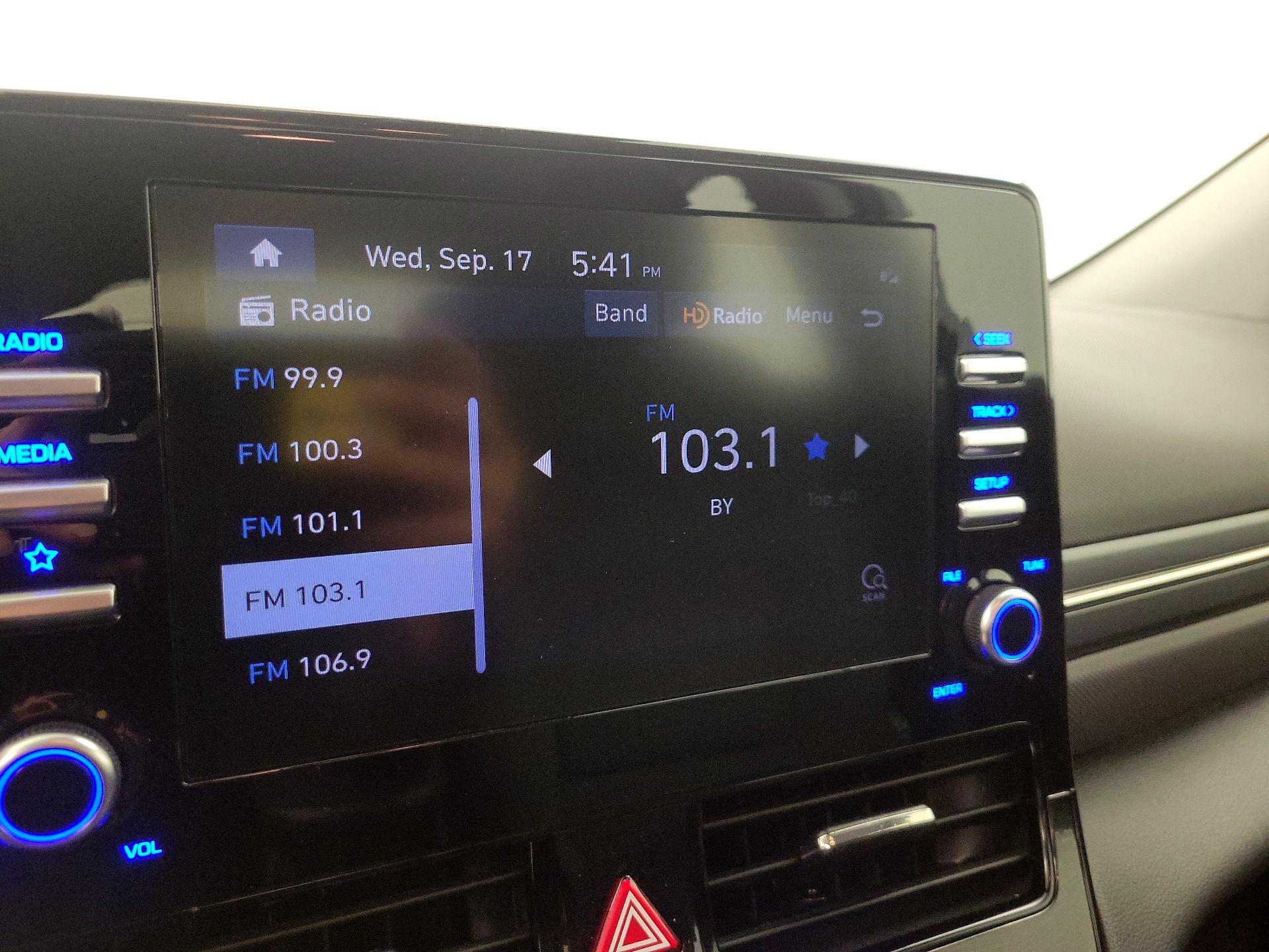 Thumbnail: 2022 Hyundai Ioniq - 15