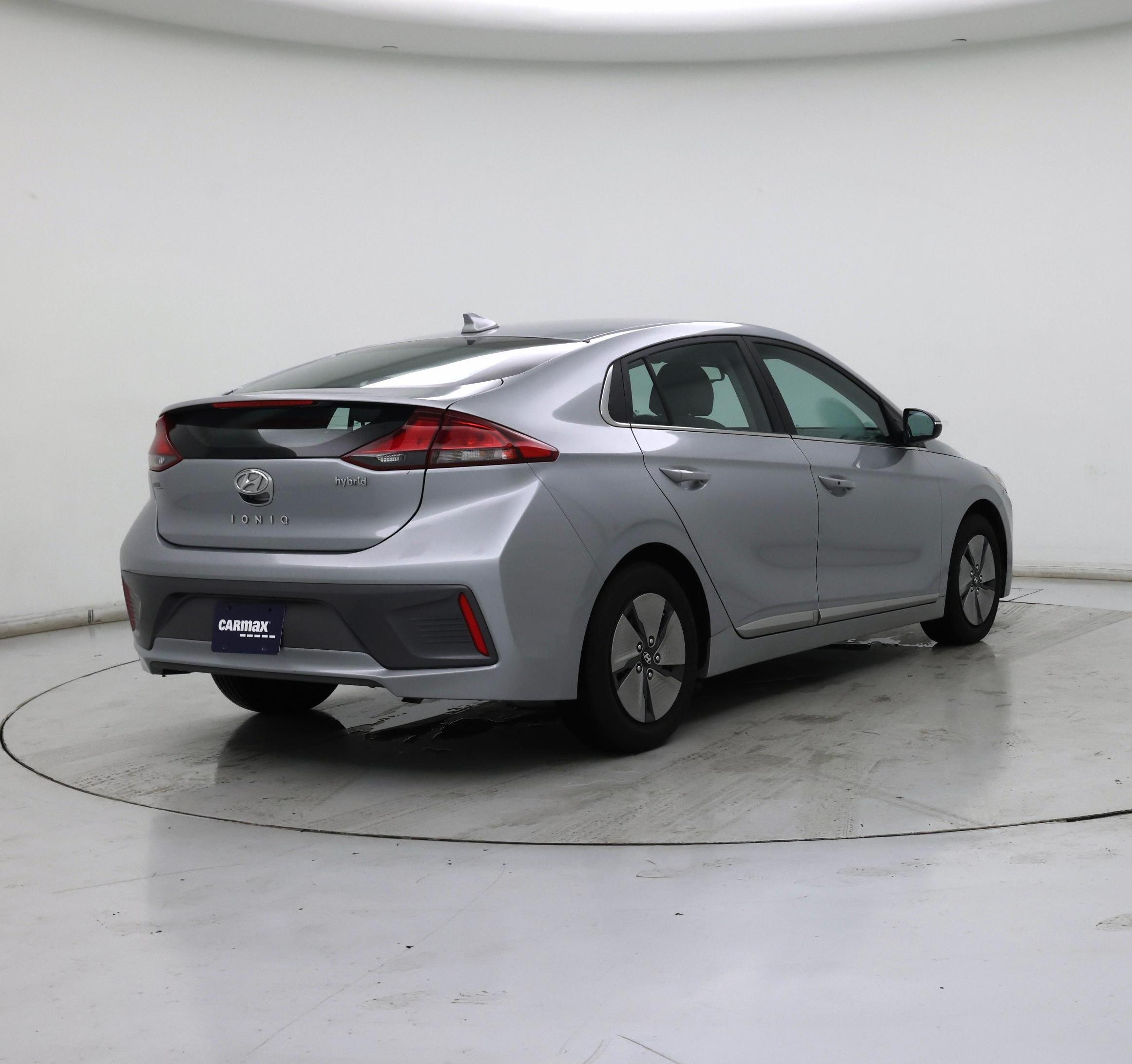 Thumbnail: 2022 Hyundai Ioniq - 8