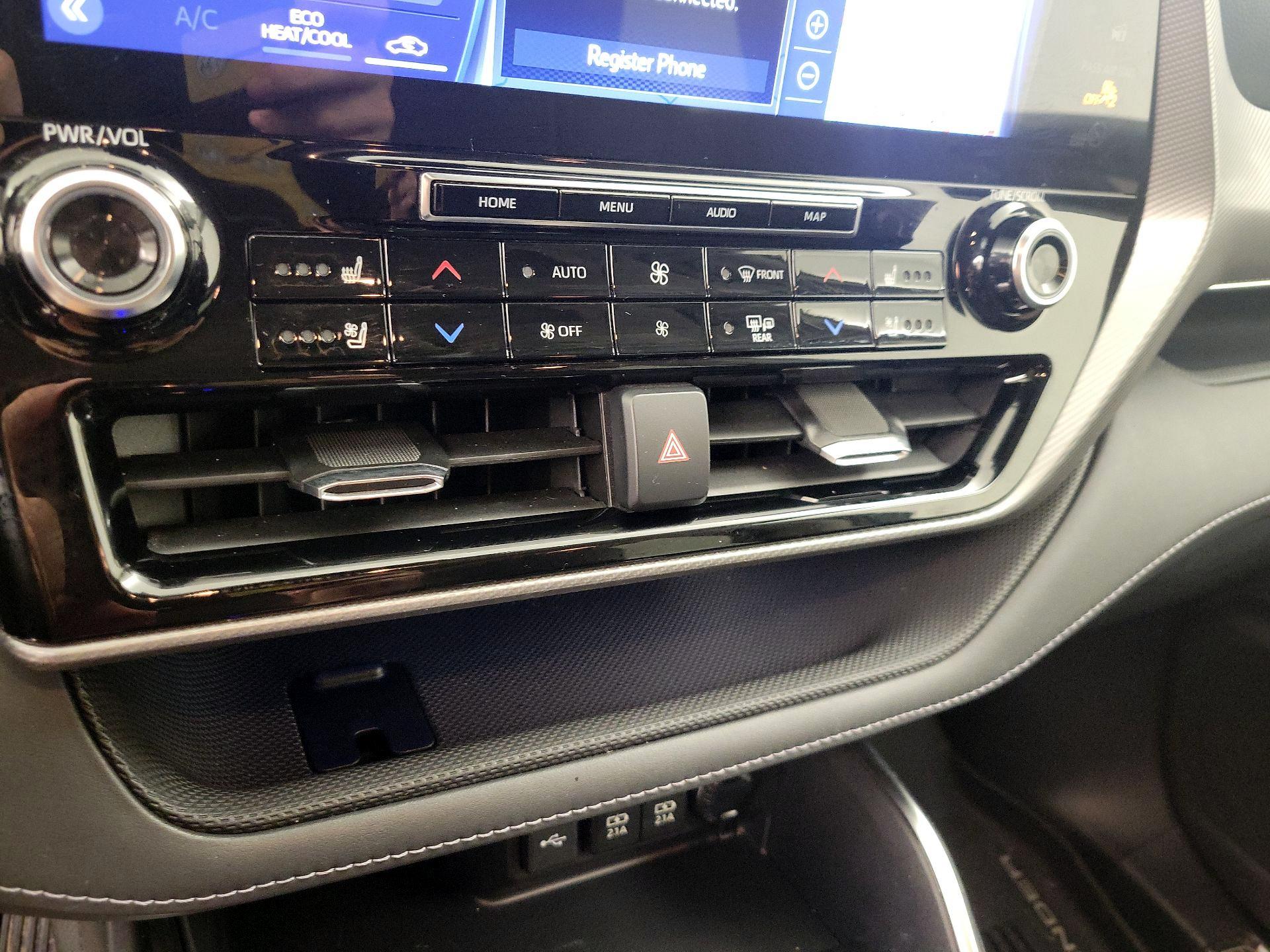 Thumbnail: 2020 Toyota Highlander - 17
