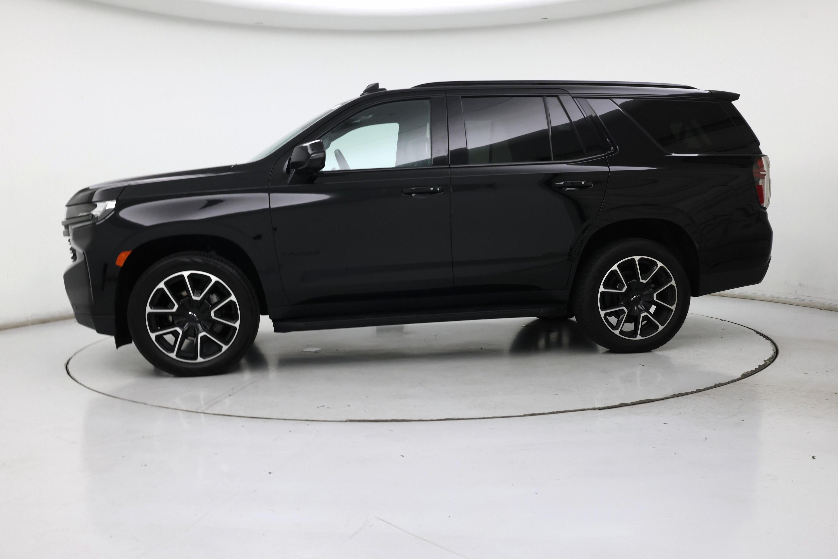 Thumbnail: 2022 Chevrolet Tahoe - 3