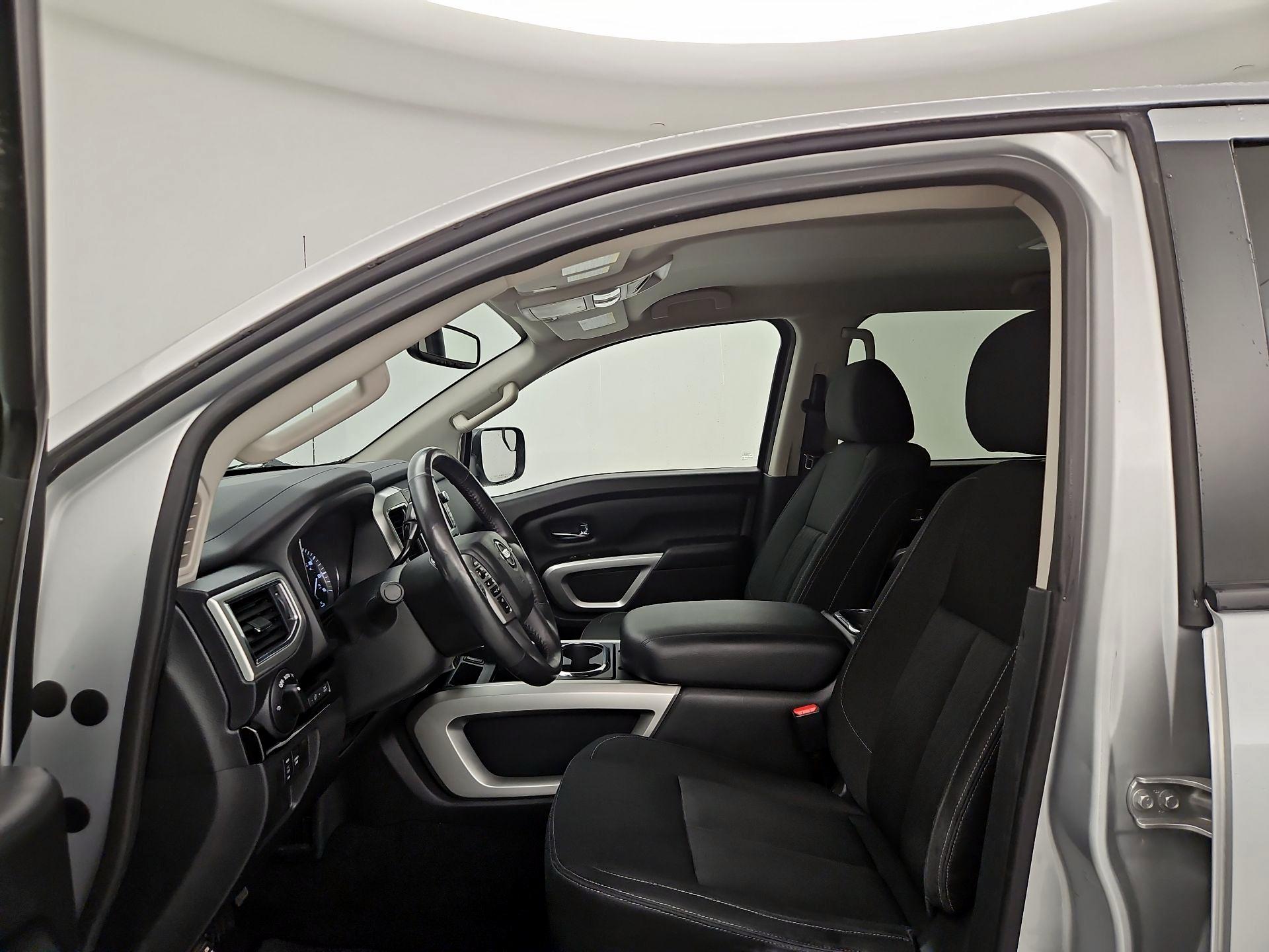 Thumbnail: 2018 Nissan Titan - 11