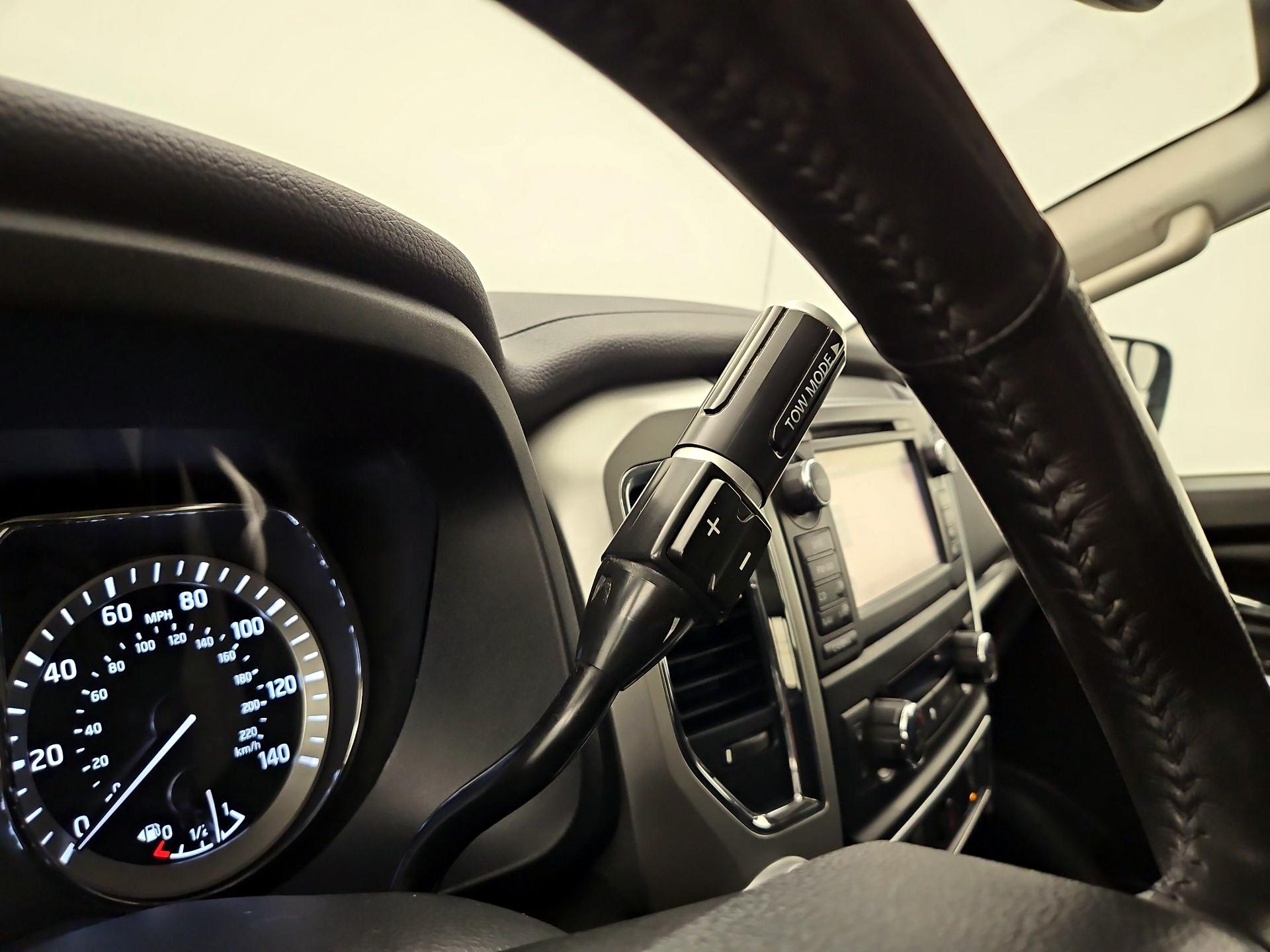 Thumbnail: 2018 Nissan Titan - 18