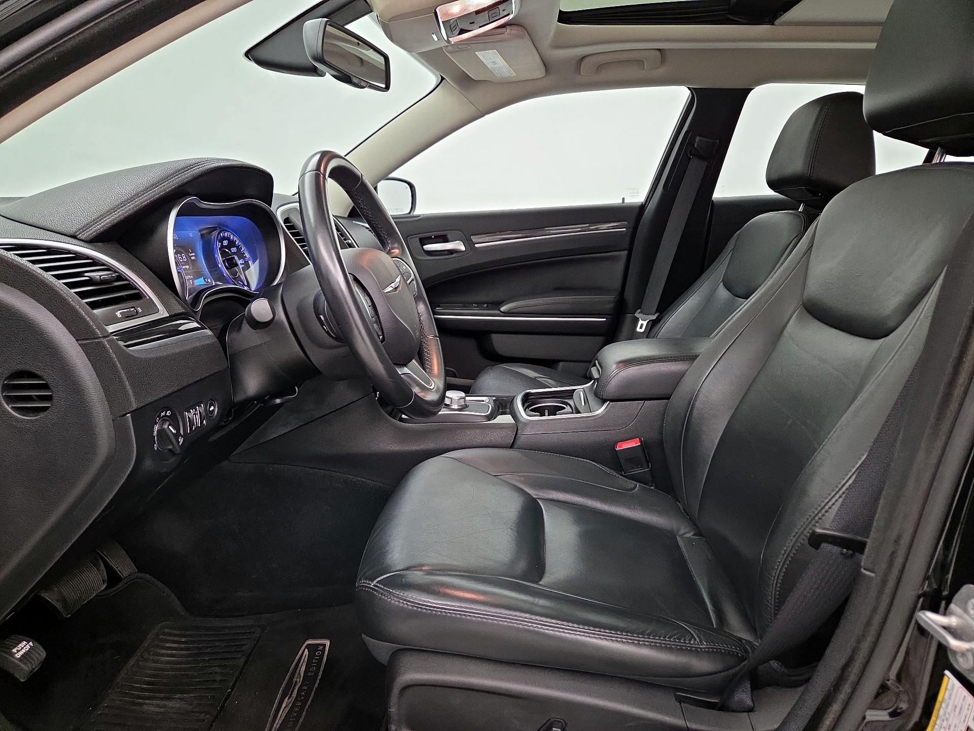 Thumbnail: 2016 Chrysler 300 - 11