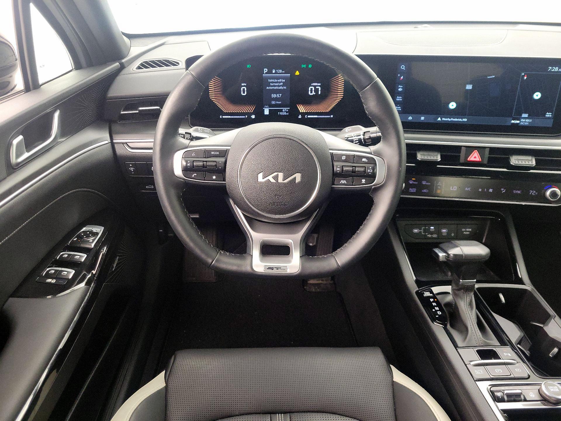 Thumbnail: 2025 Kia K5 - 10