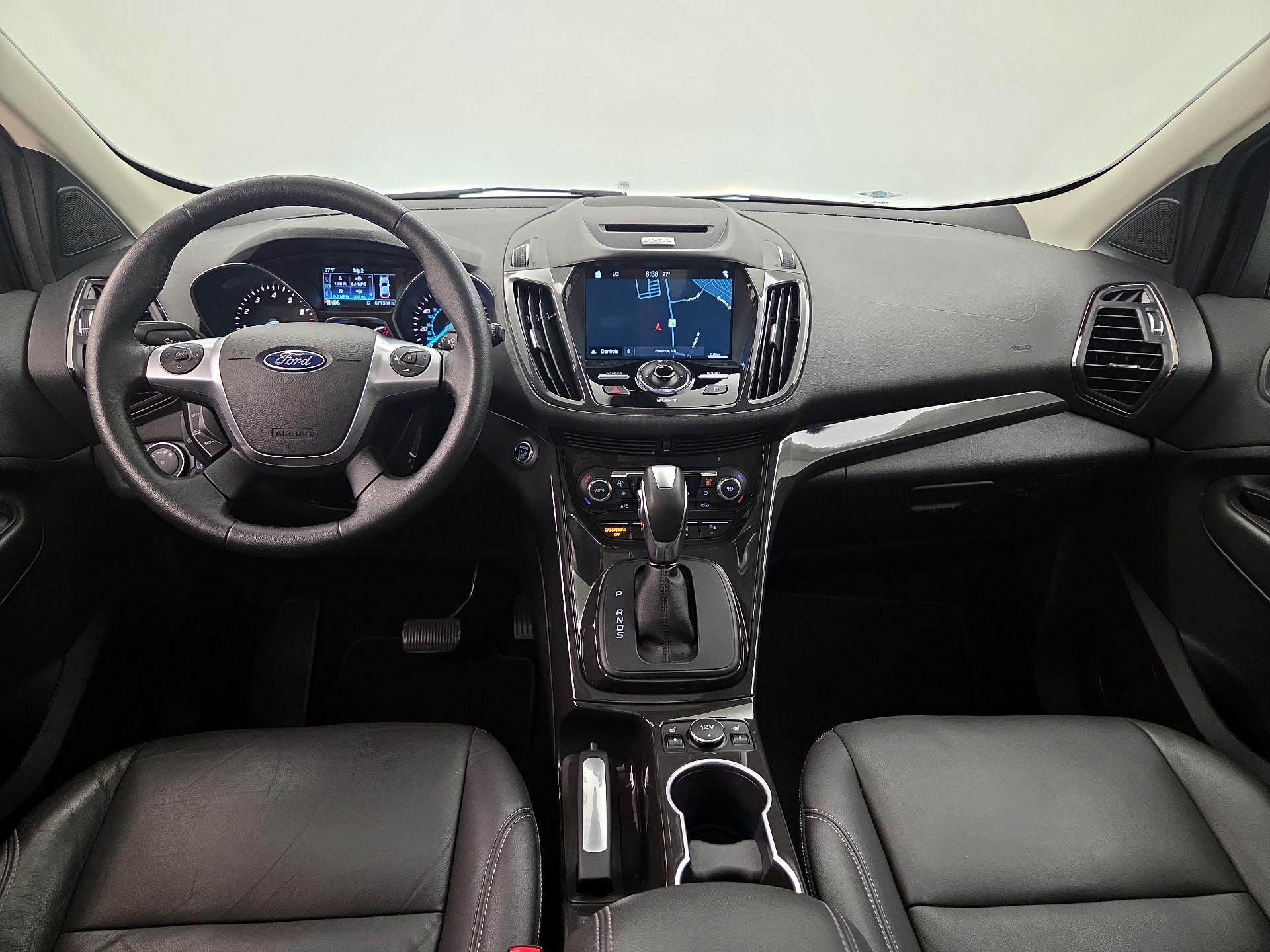 Thumbnail: 2016 Ford Escape - 9