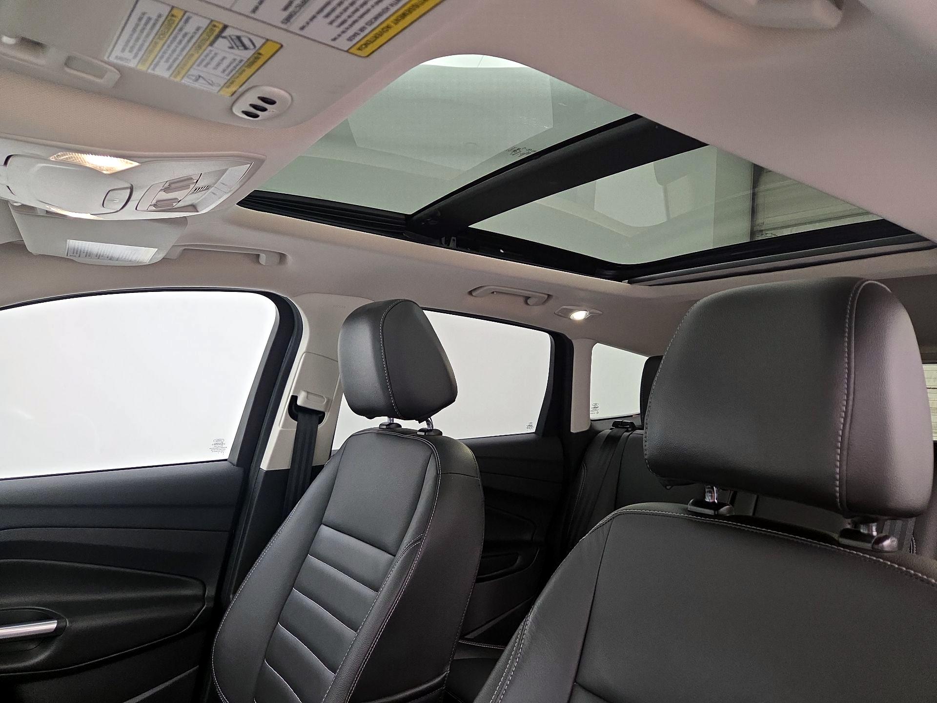 Thumbnail: 2016 Ford Escape - 20