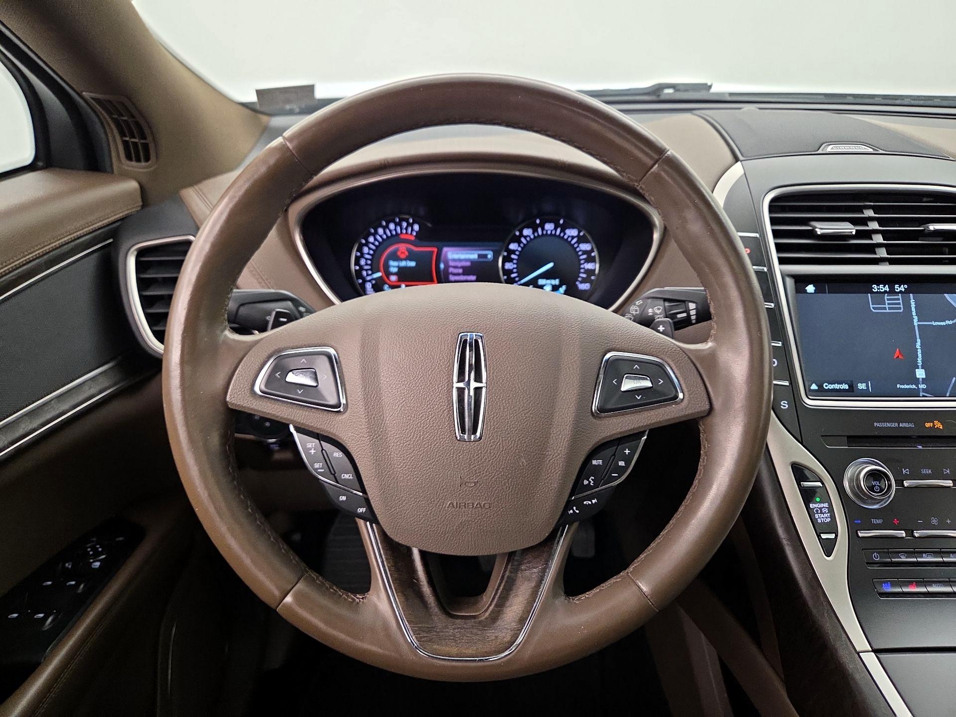 Thumbnail: 2017 Lincoln MKX - 10