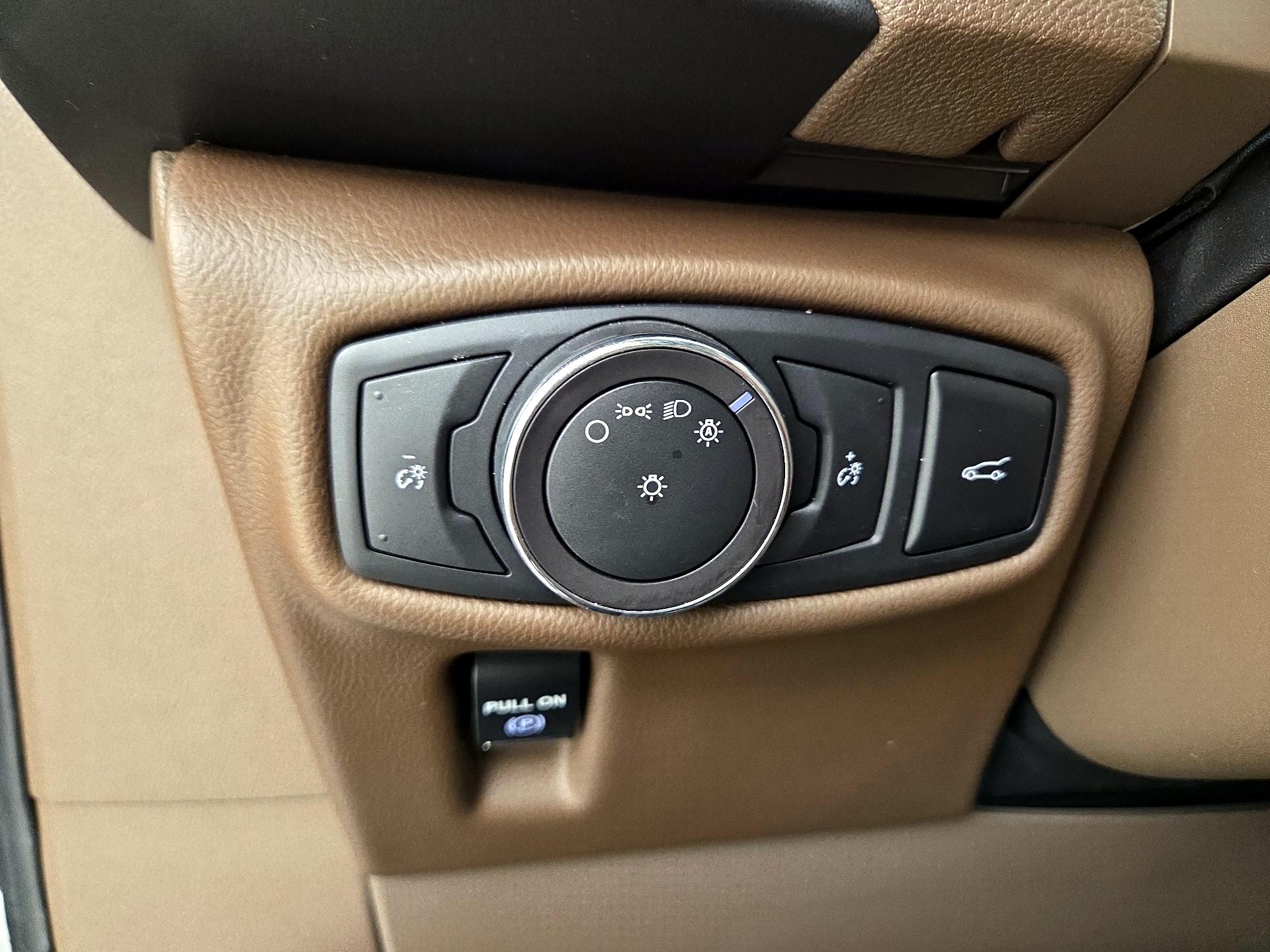 Thumbnail: 2017 Lincoln MKX - 13