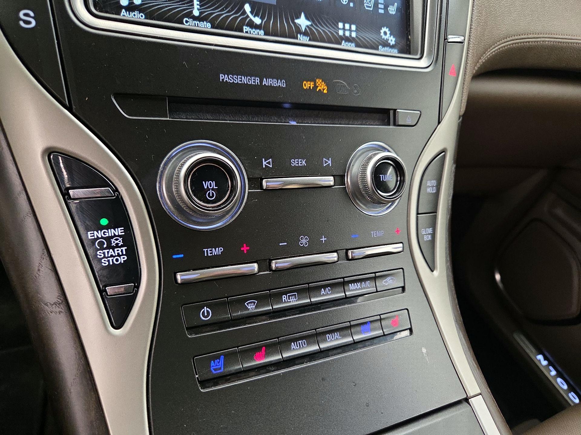 Thumbnail: 2017 Lincoln MKX - 17