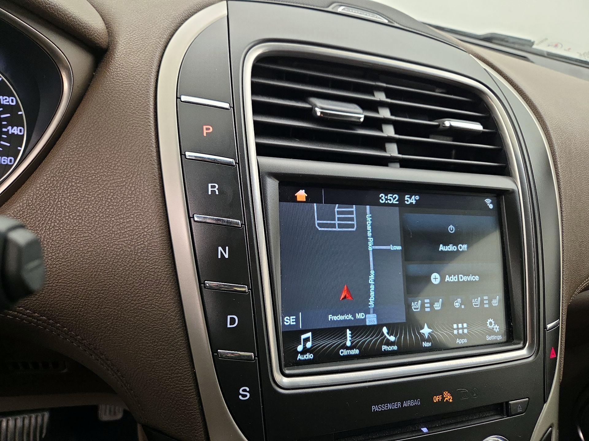 Thumbnail: 2017 Lincoln MKX - 18