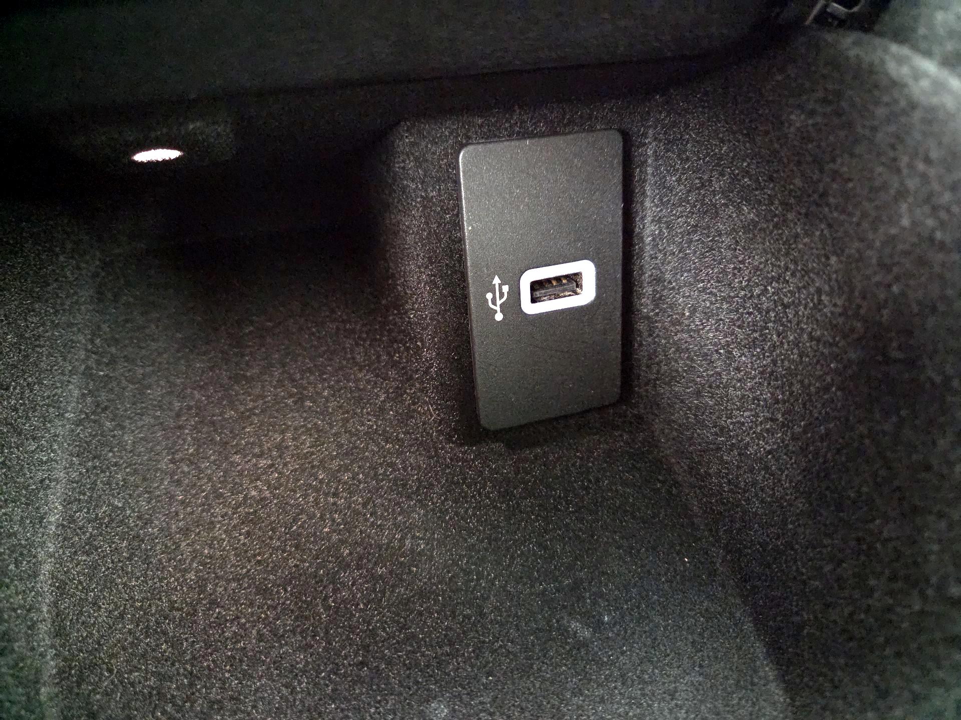 Thumbnail: 2017 Lincoln MKX - 19