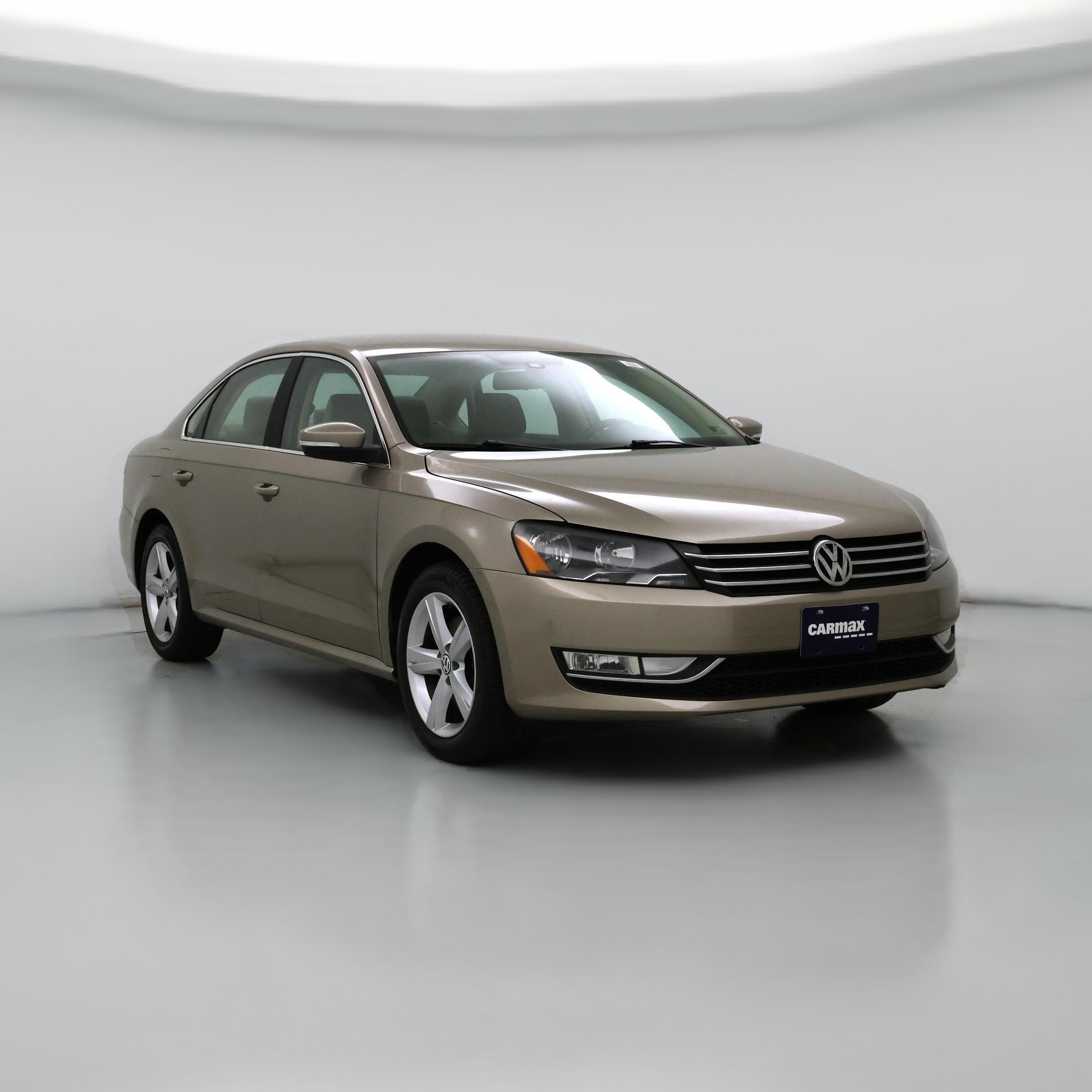 Thumbnail: 2015 Volkswagen Passat - 1