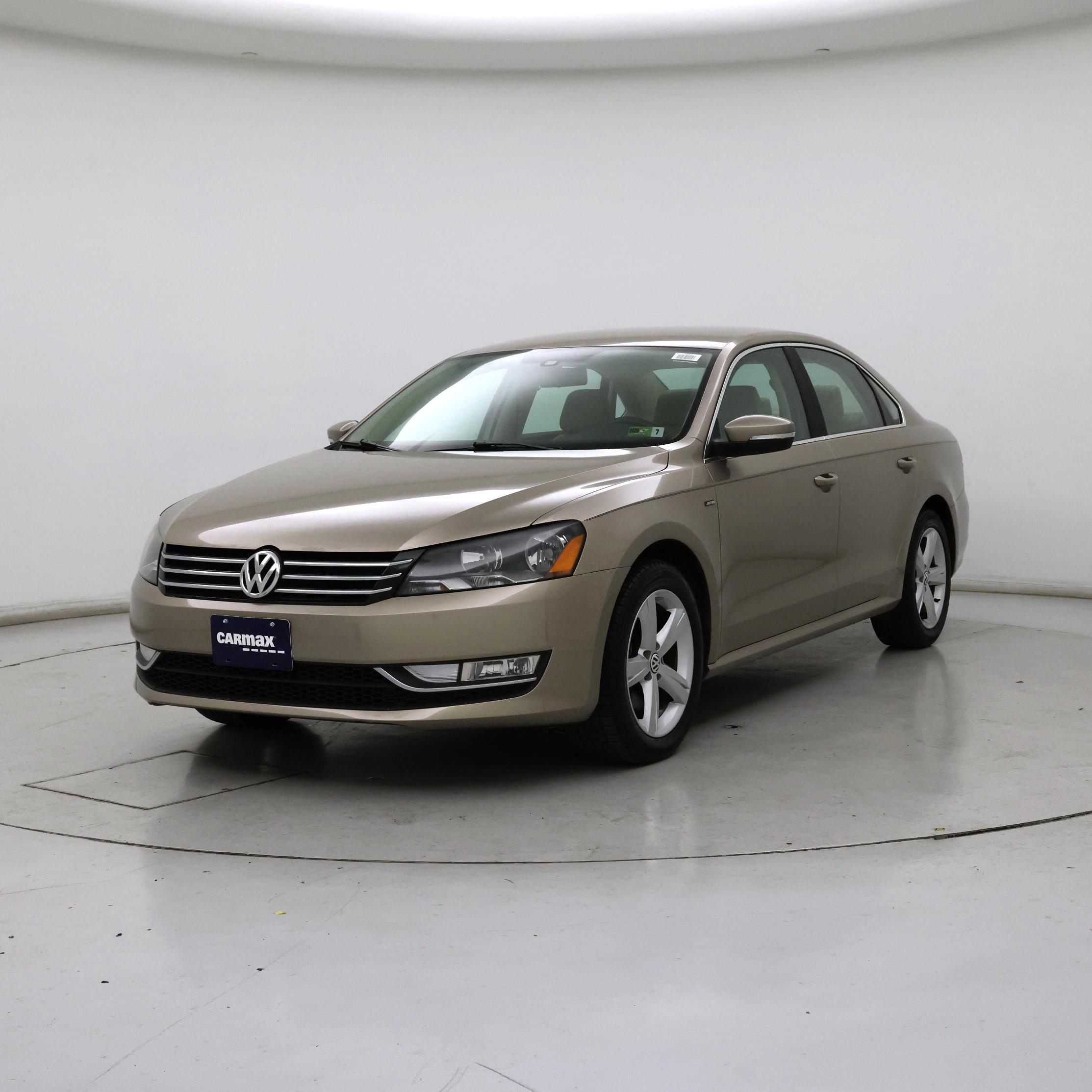 Thumbnail: 2015 Volkswagen Passat - 4