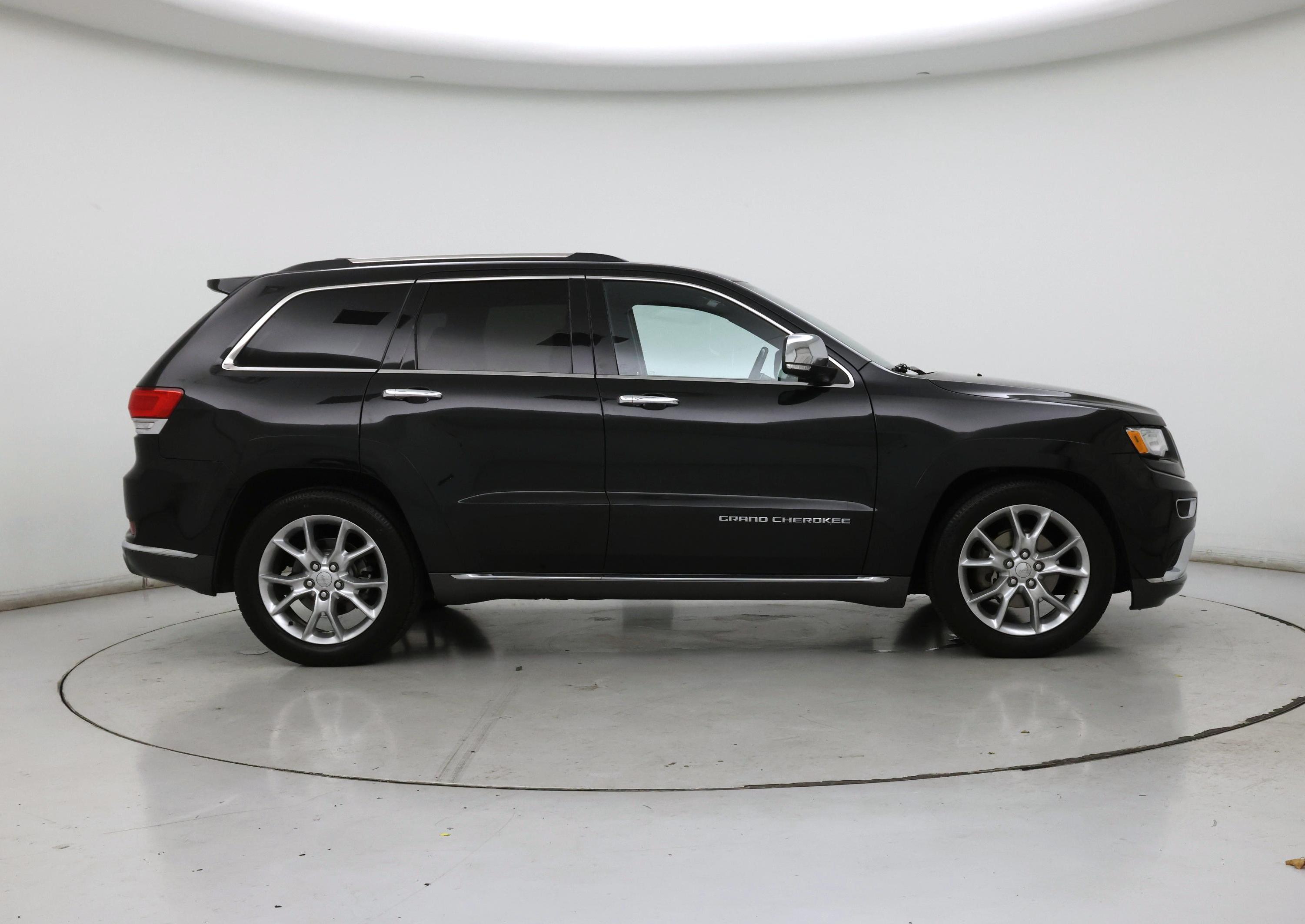 Thumbnail: 2015 Jeep Grand Cherokee - 7