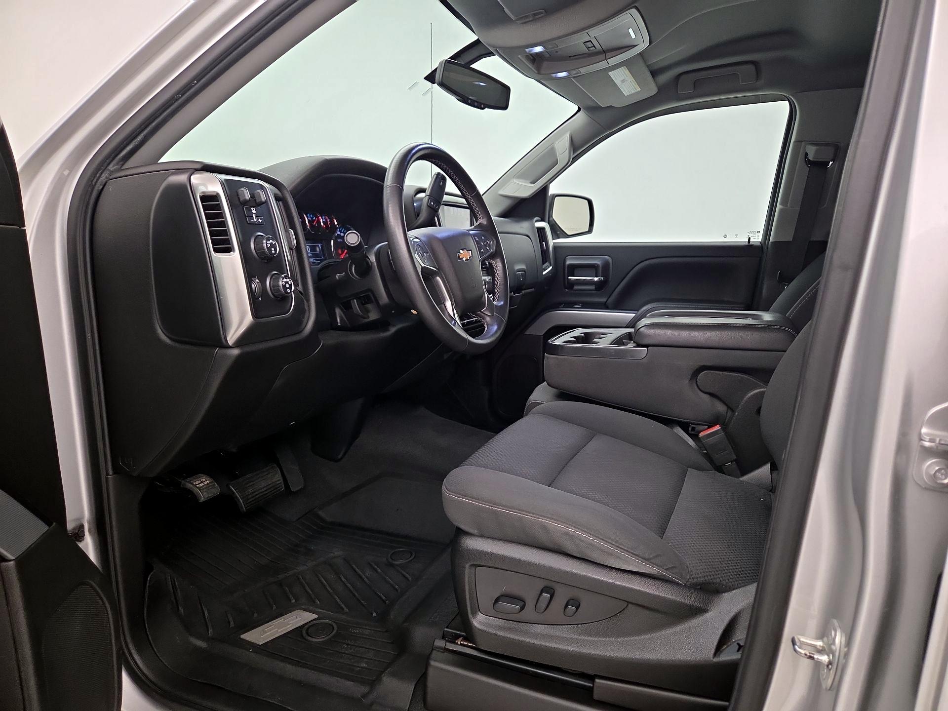 Thumbnail: 2018 Chevrolet Silverado 1500 - 11