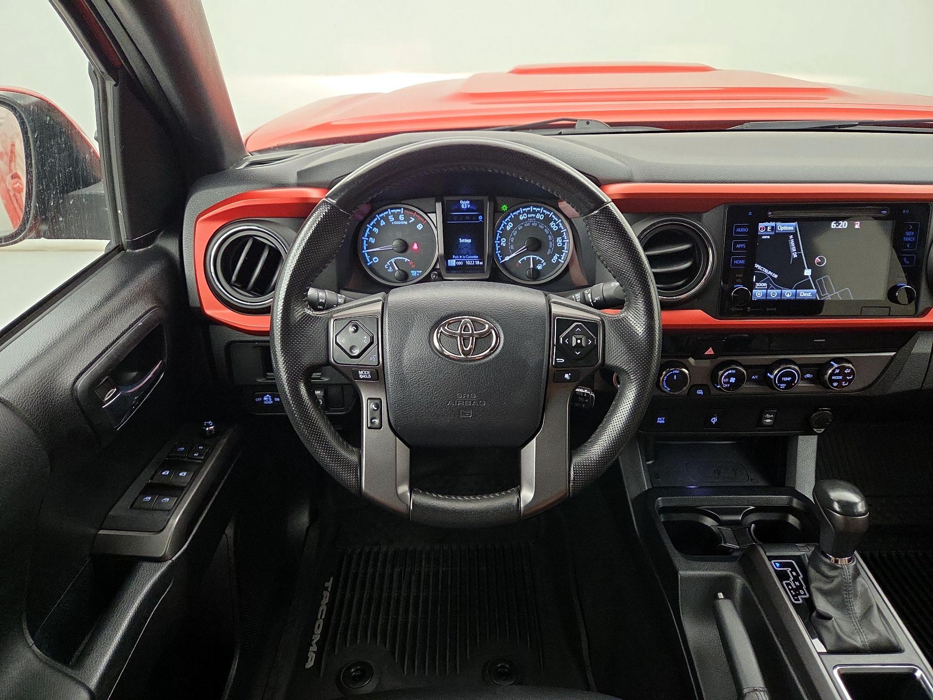 Thumbnail: 2017 Toyota Tacoma - 10