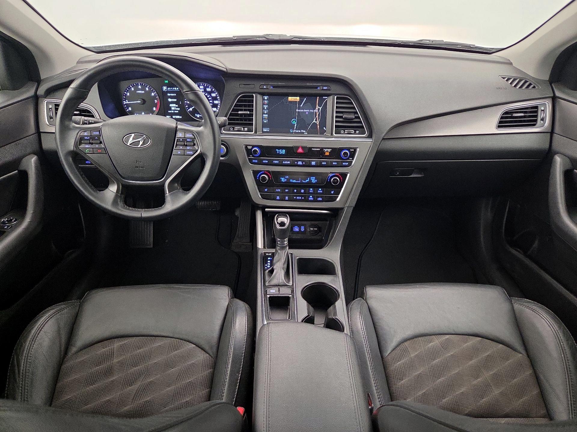 Thumbnail: 2015 Hyundai Sonata - 9