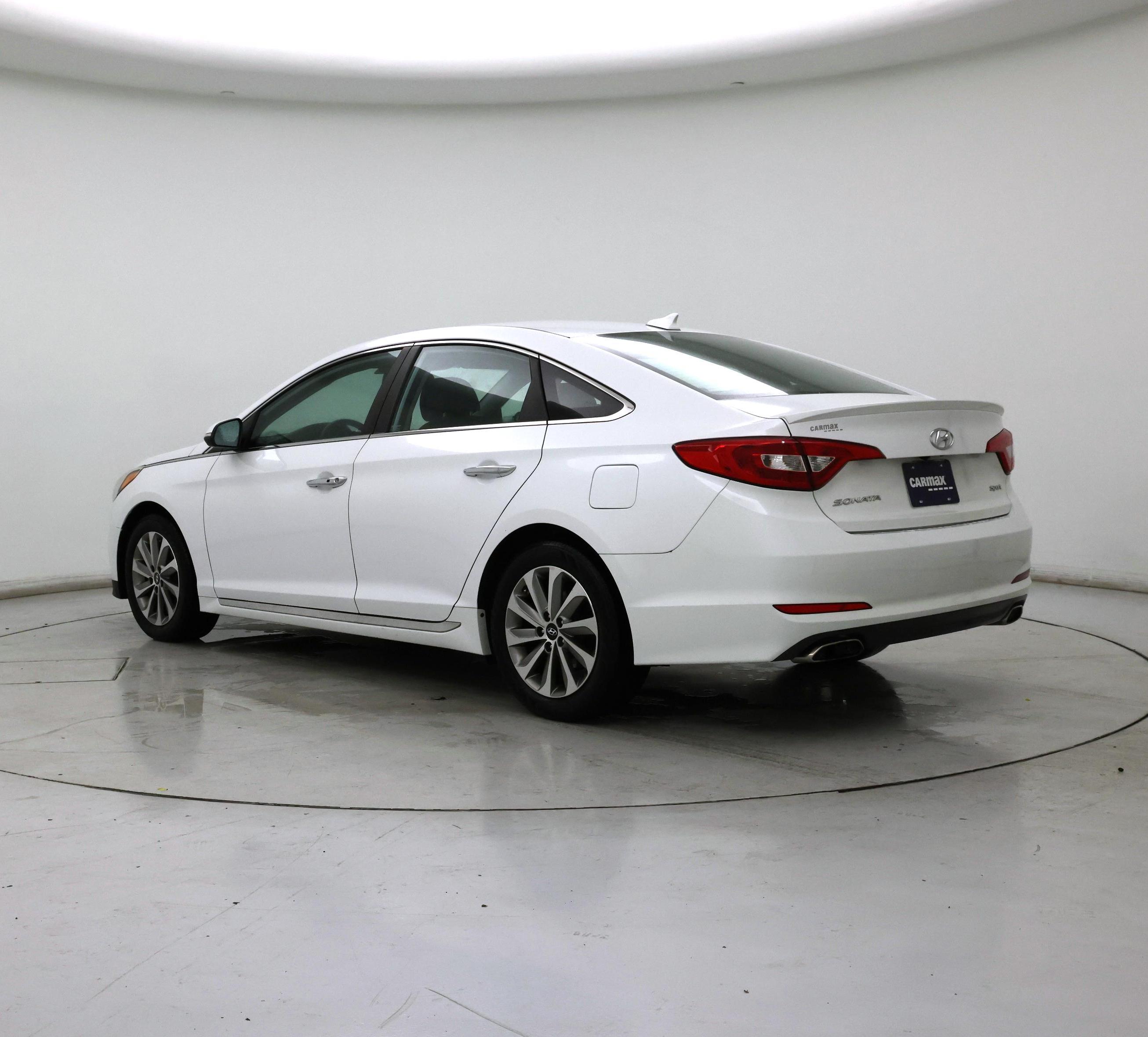 Thumbnail: 2015 Hyundai Sonata - 2