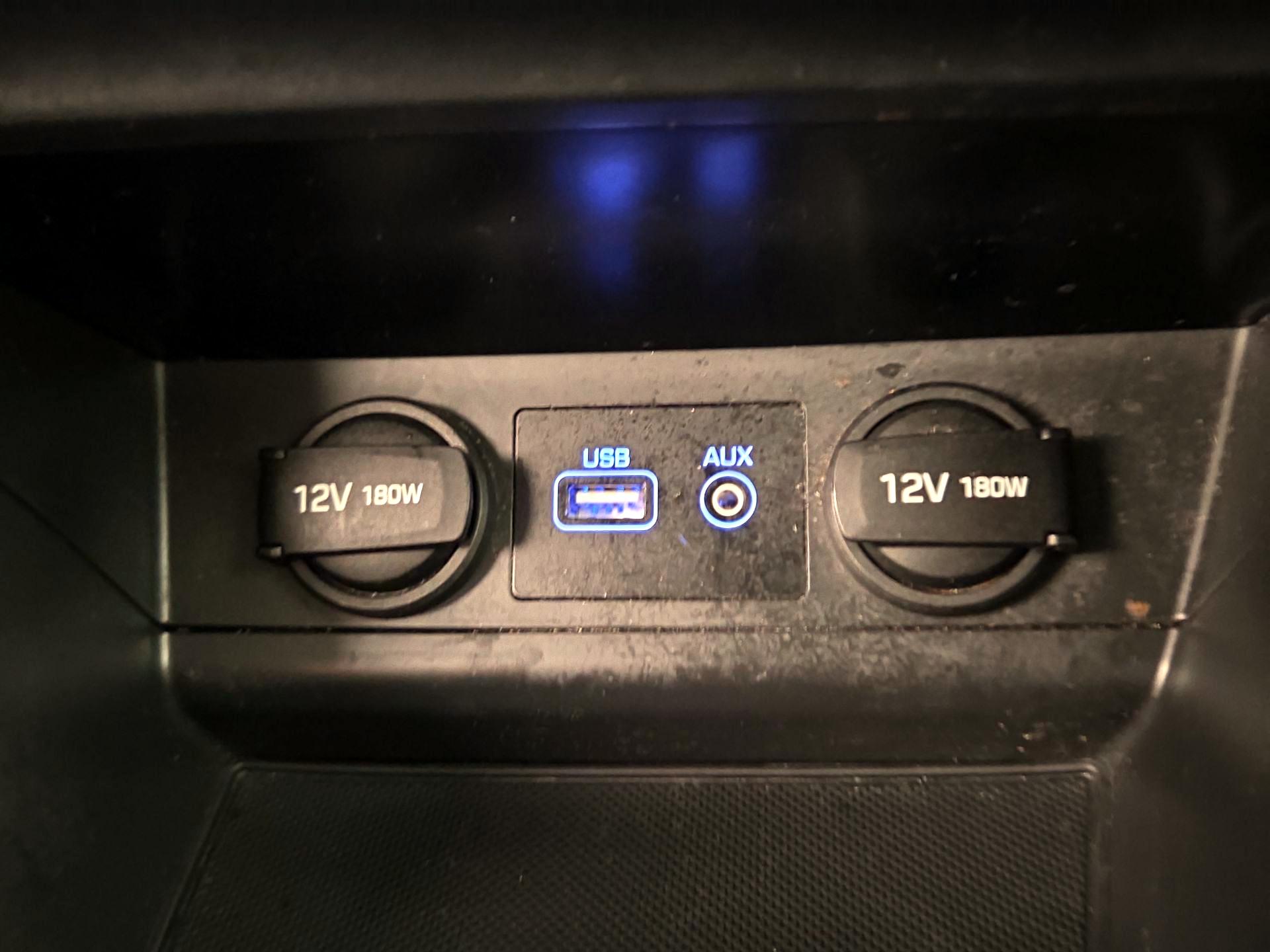 Thumbnail: 2015 Hyundai Sonata - 19