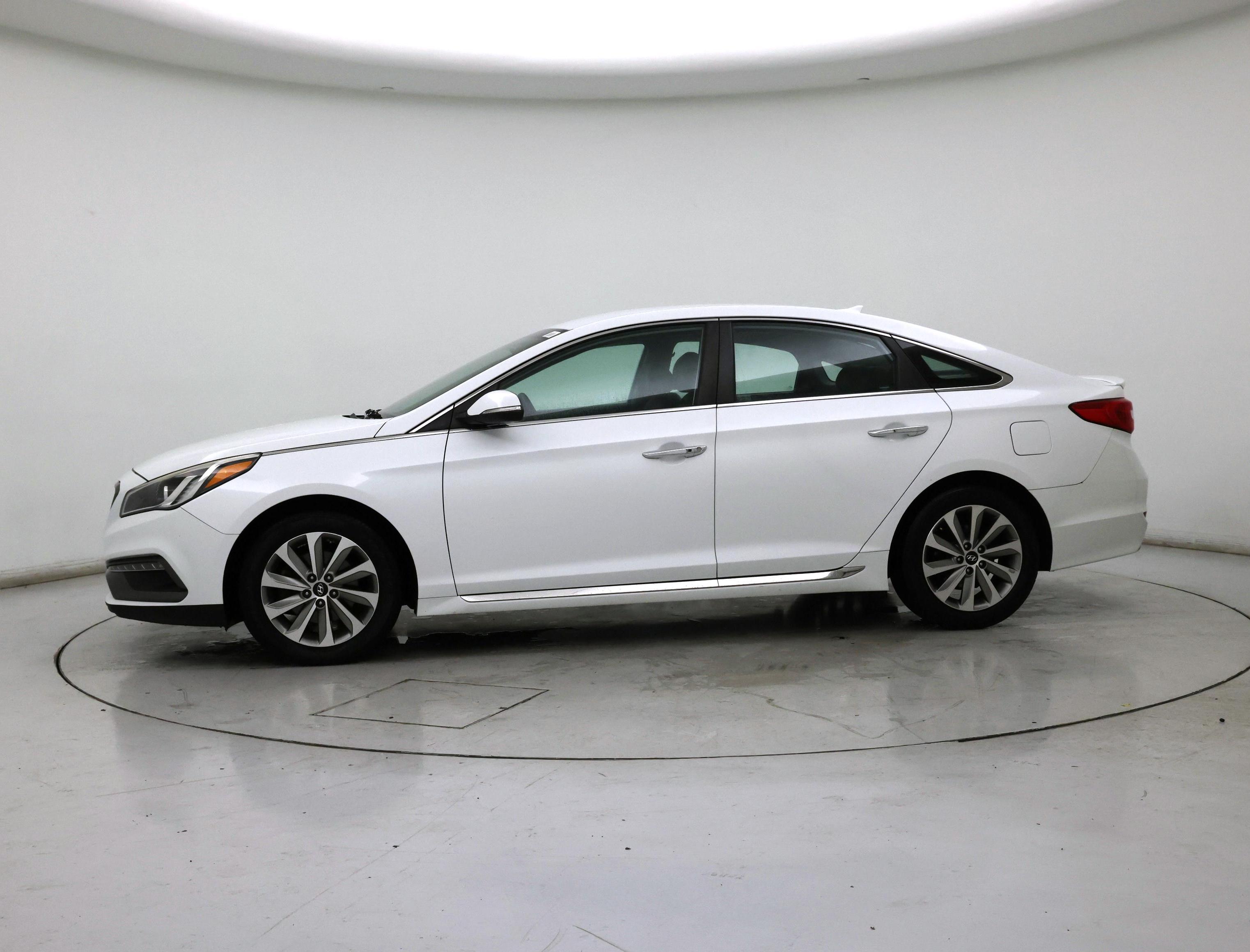 Thumbnail: 2015 Hyundai Sonata - 3