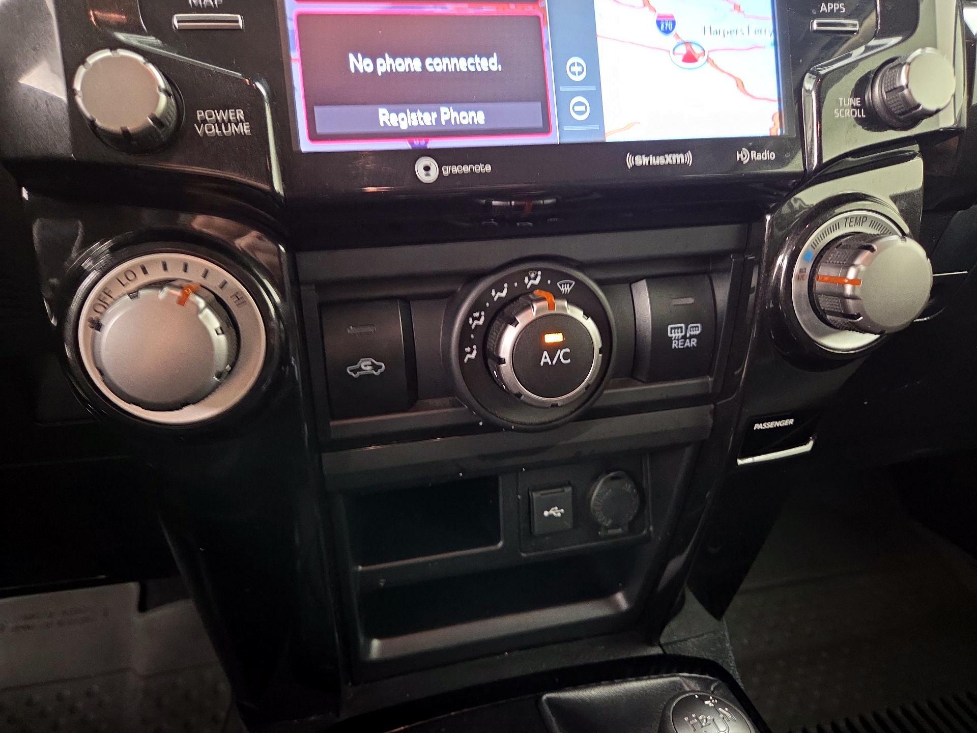 Thumbnail: 2020 Toyota 4Runner - 17