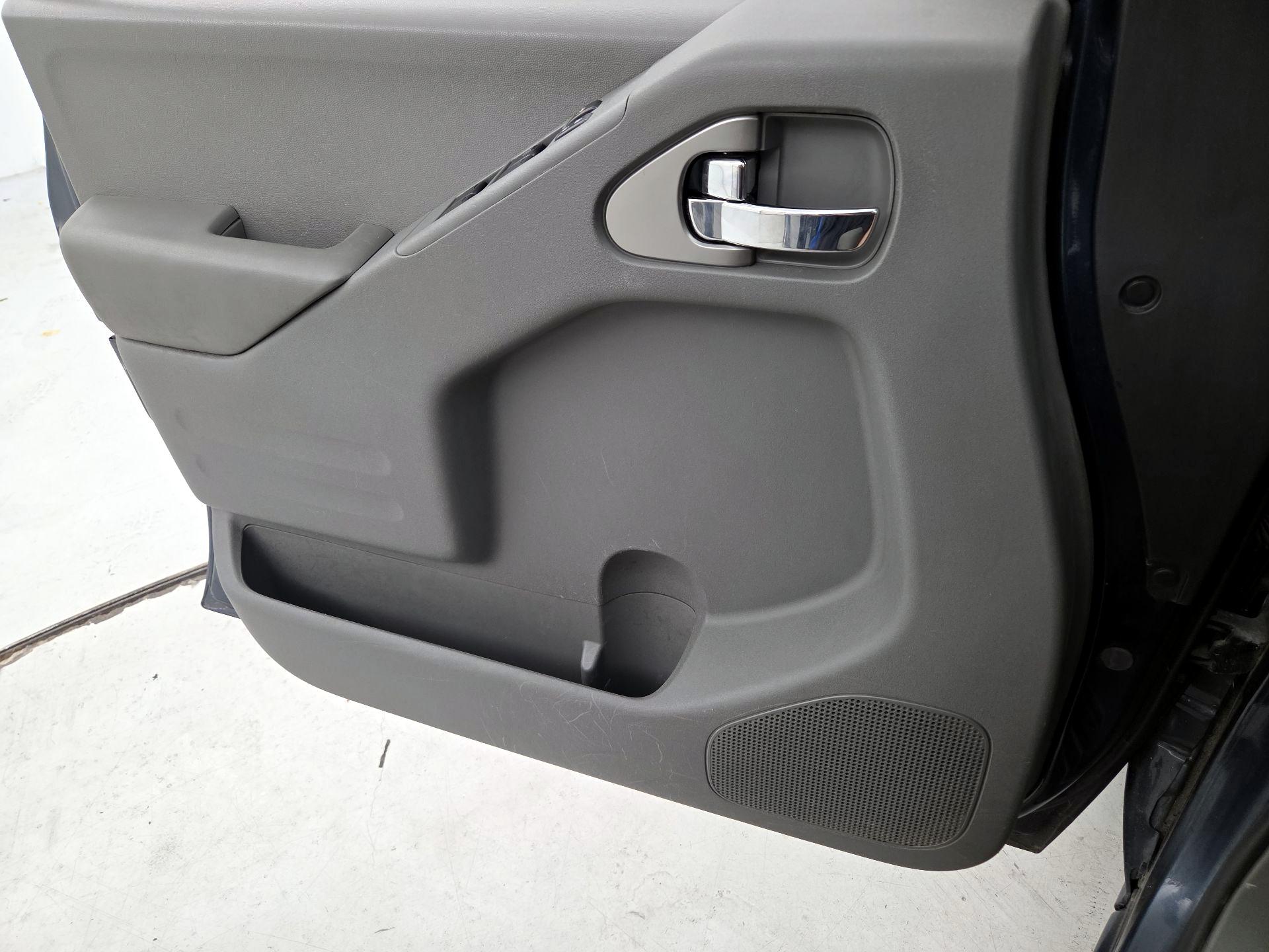 Thumbnail: 2015 Nissan Frontier - 12