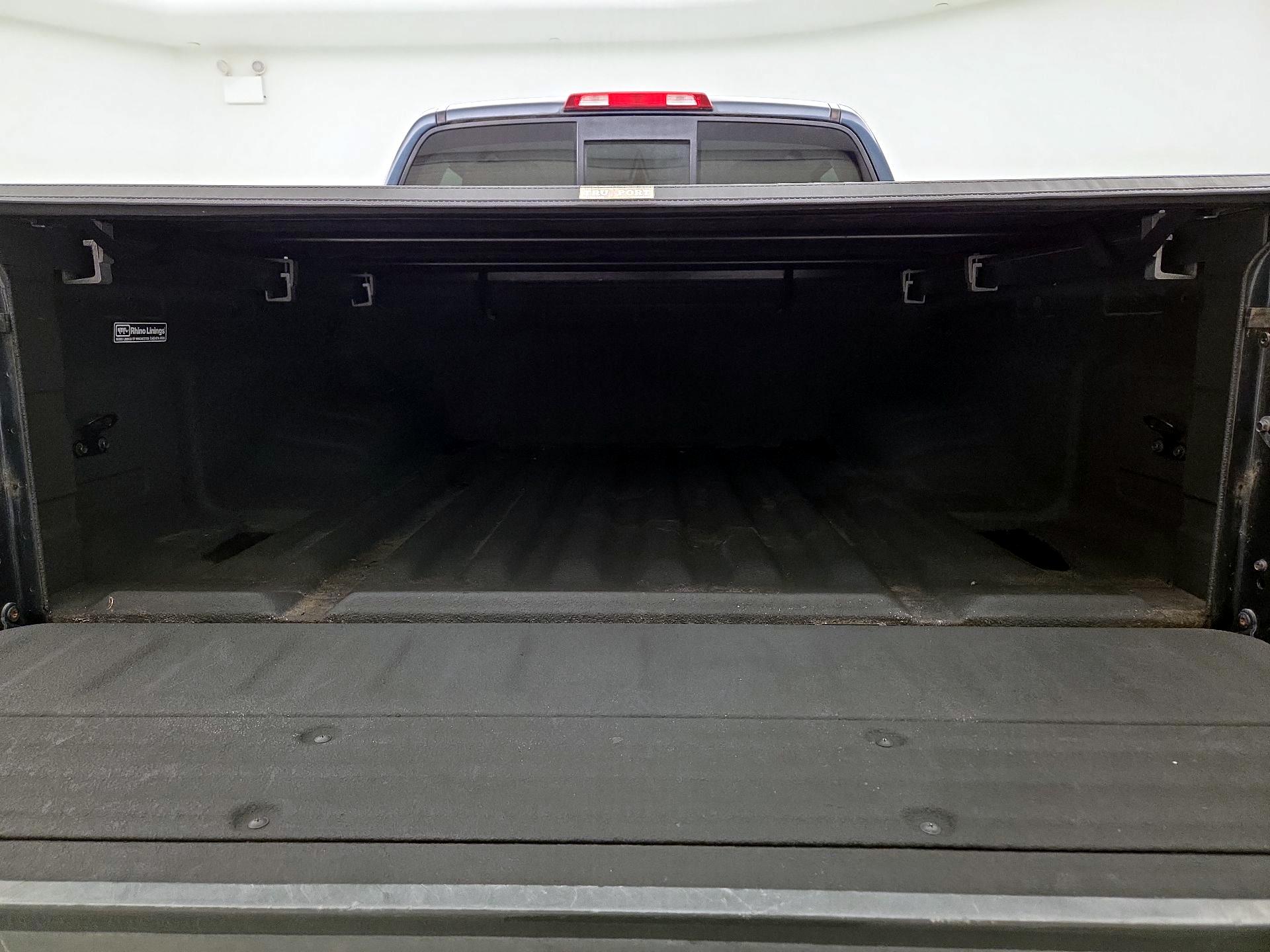 Thumbnail: 2015 Nissan Frontier - 19