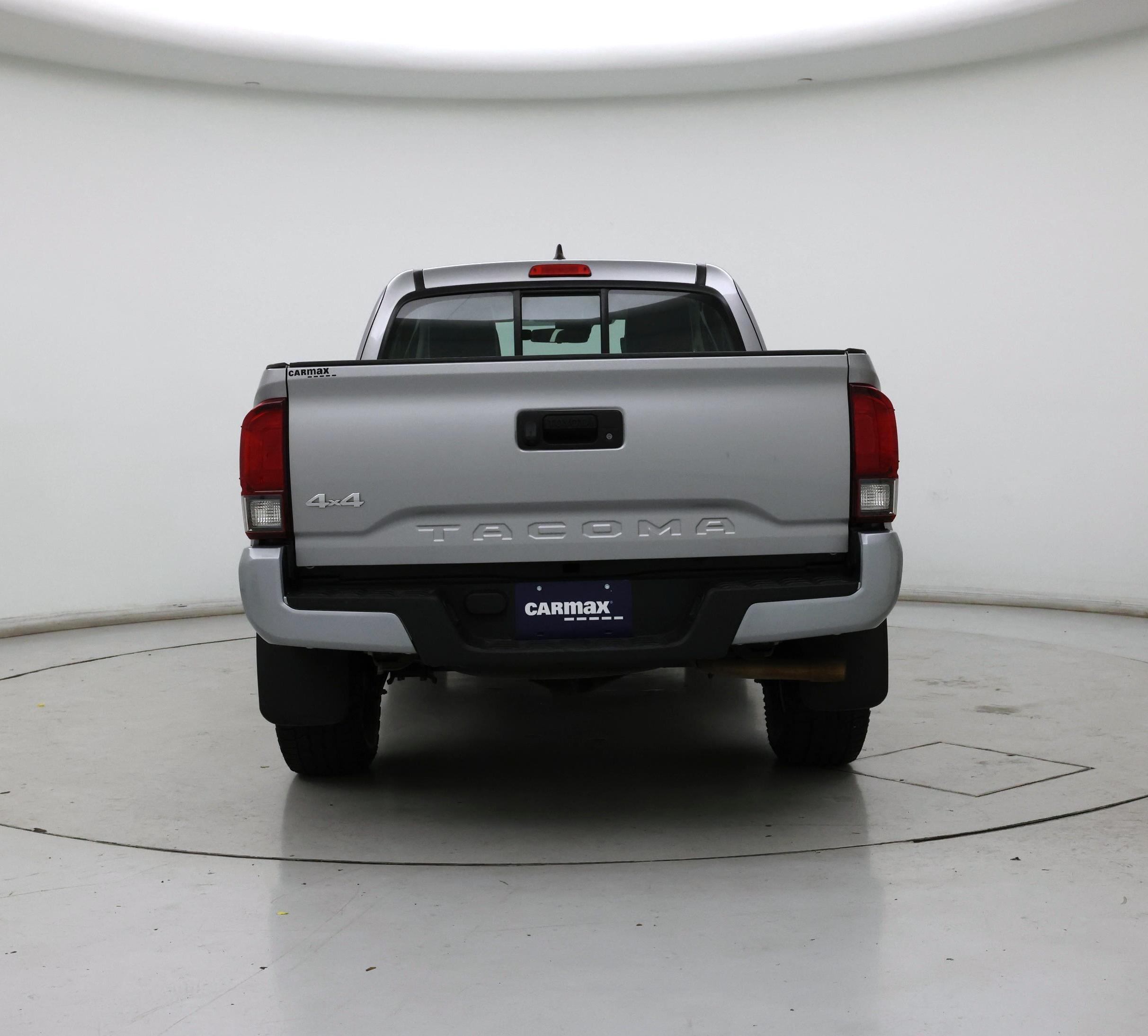 Thumbnail: 2018 Toyota Tacoma - 6
